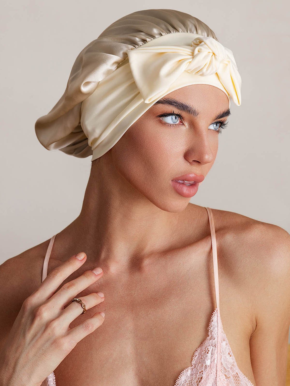 SilkSilky Pure Silk Sleep Cap Beige 004