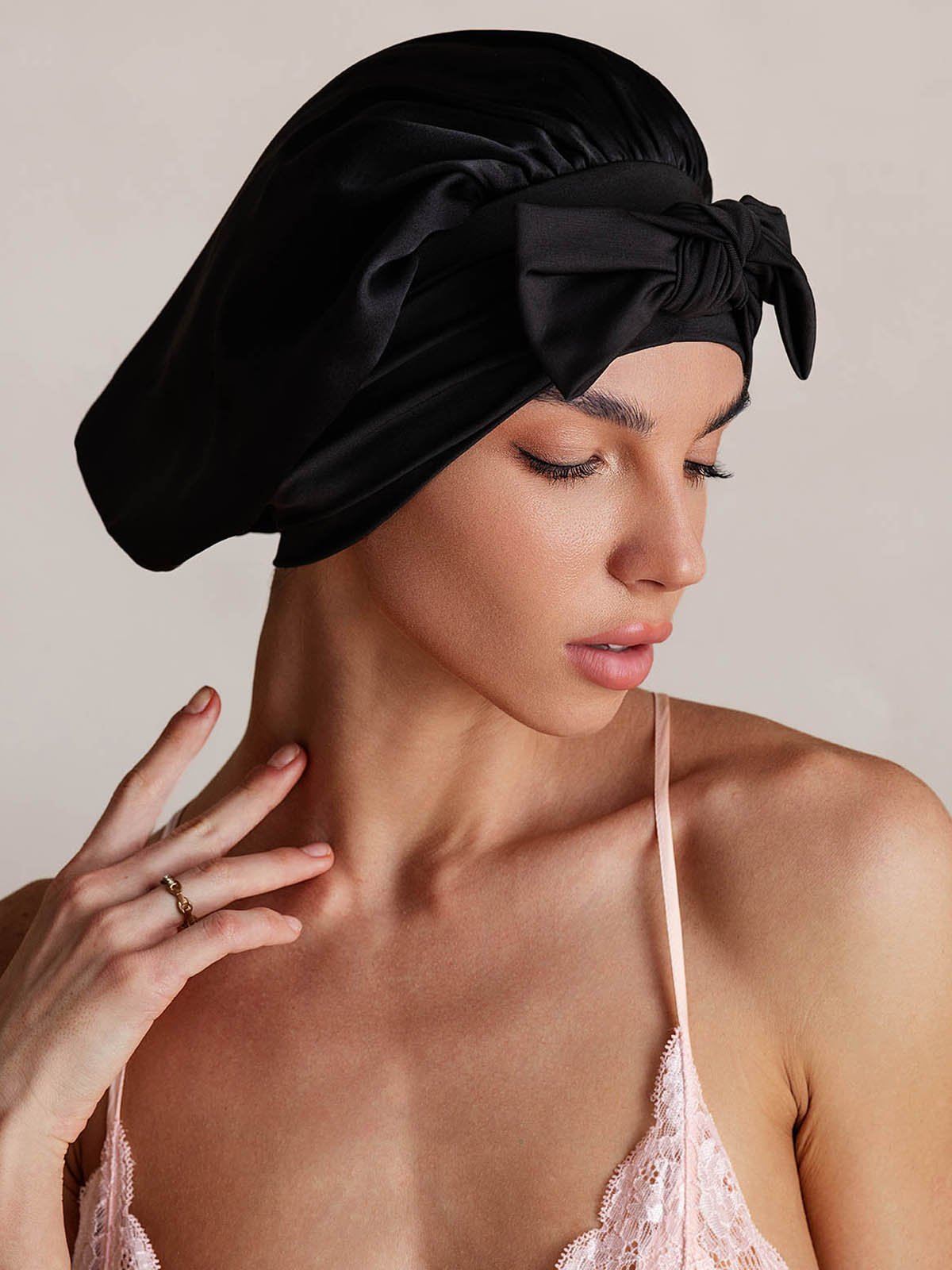 SilkSilky Pure Silk Sleep Cap Black 002