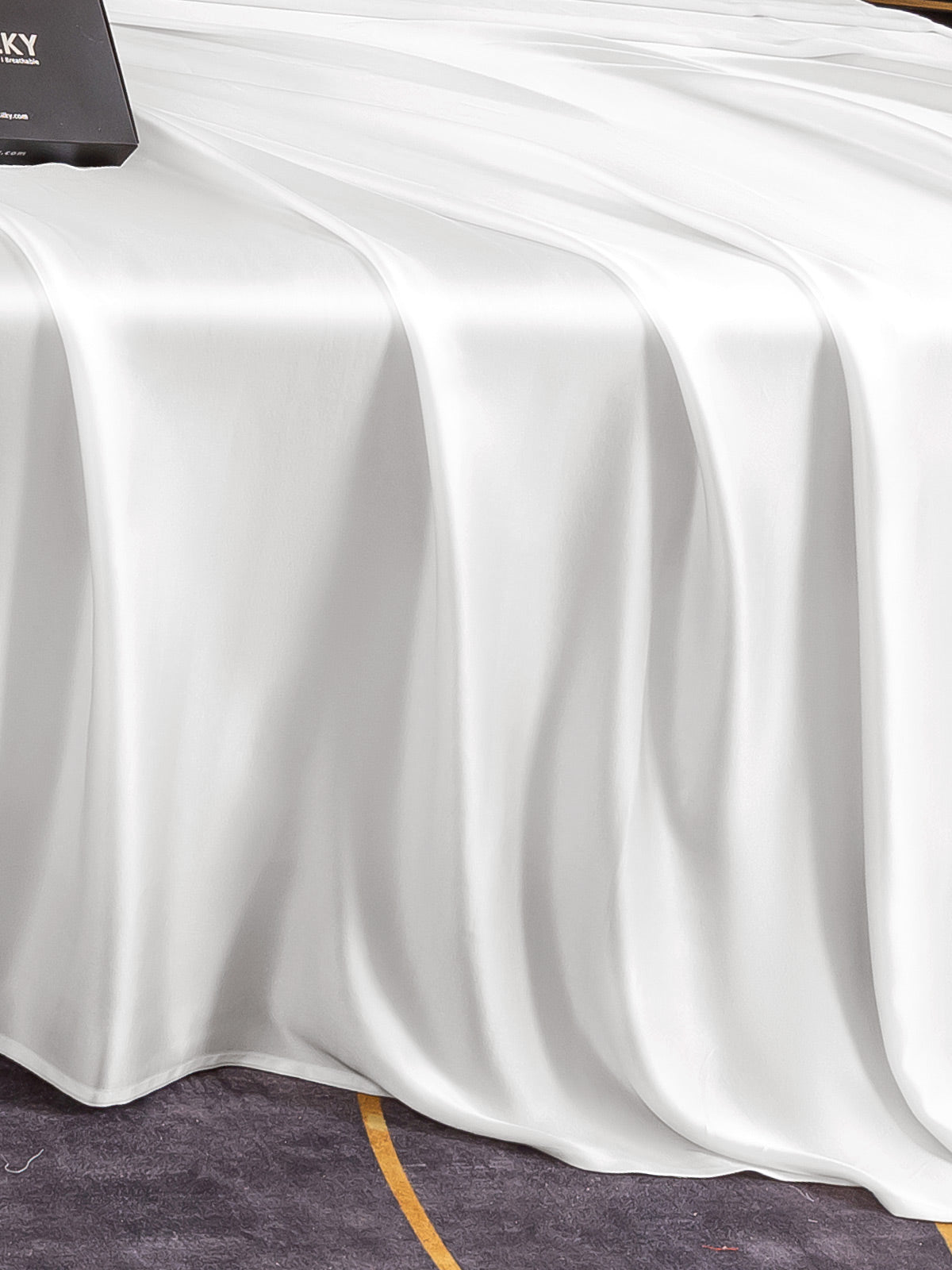 [White] SilkSilky 19Momme Pure Silk Bedding Set 005