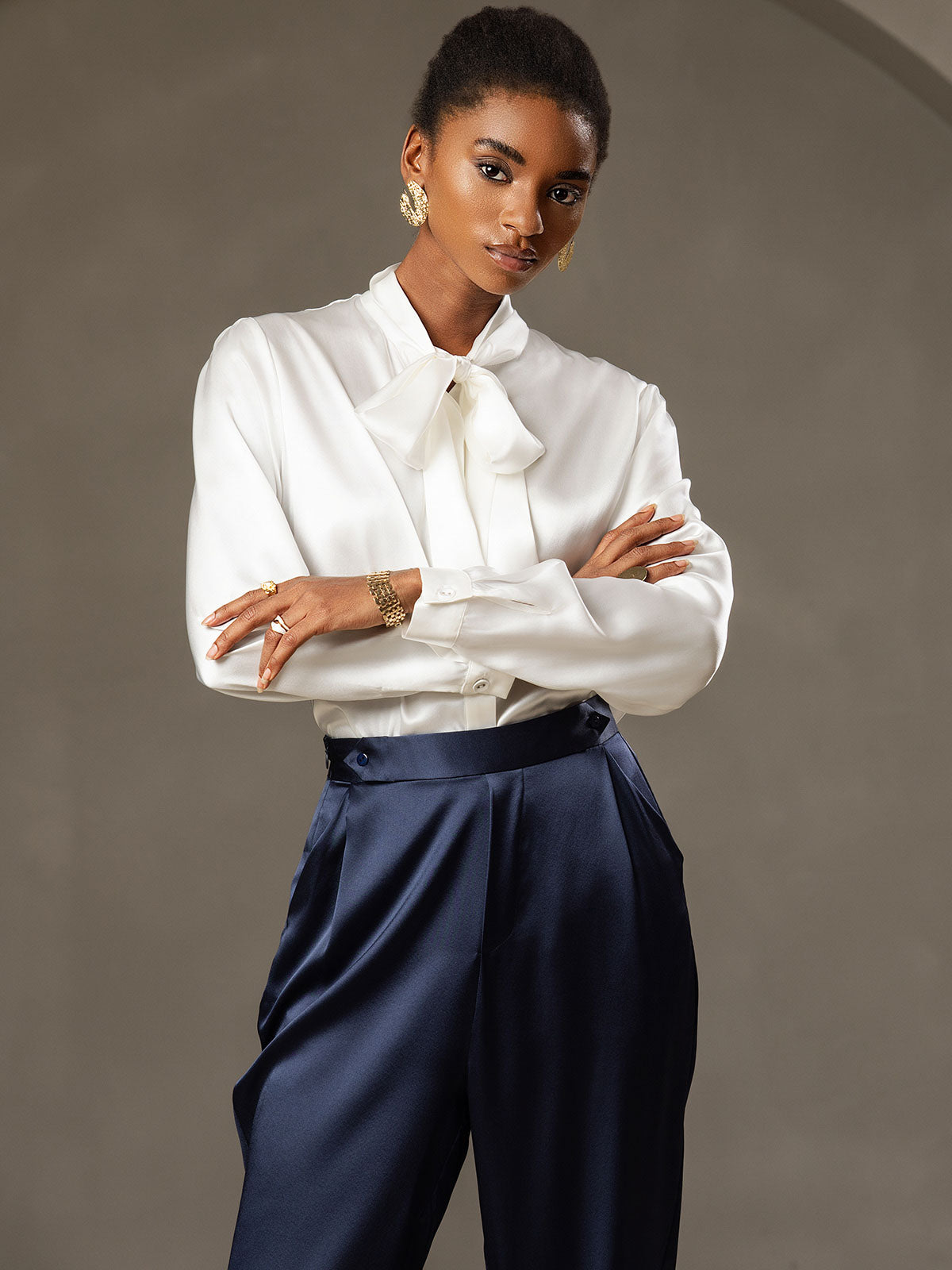 [White] SilkSilky 19Momme Silk Long Sleeve Tie Neck Women's Shirt 003