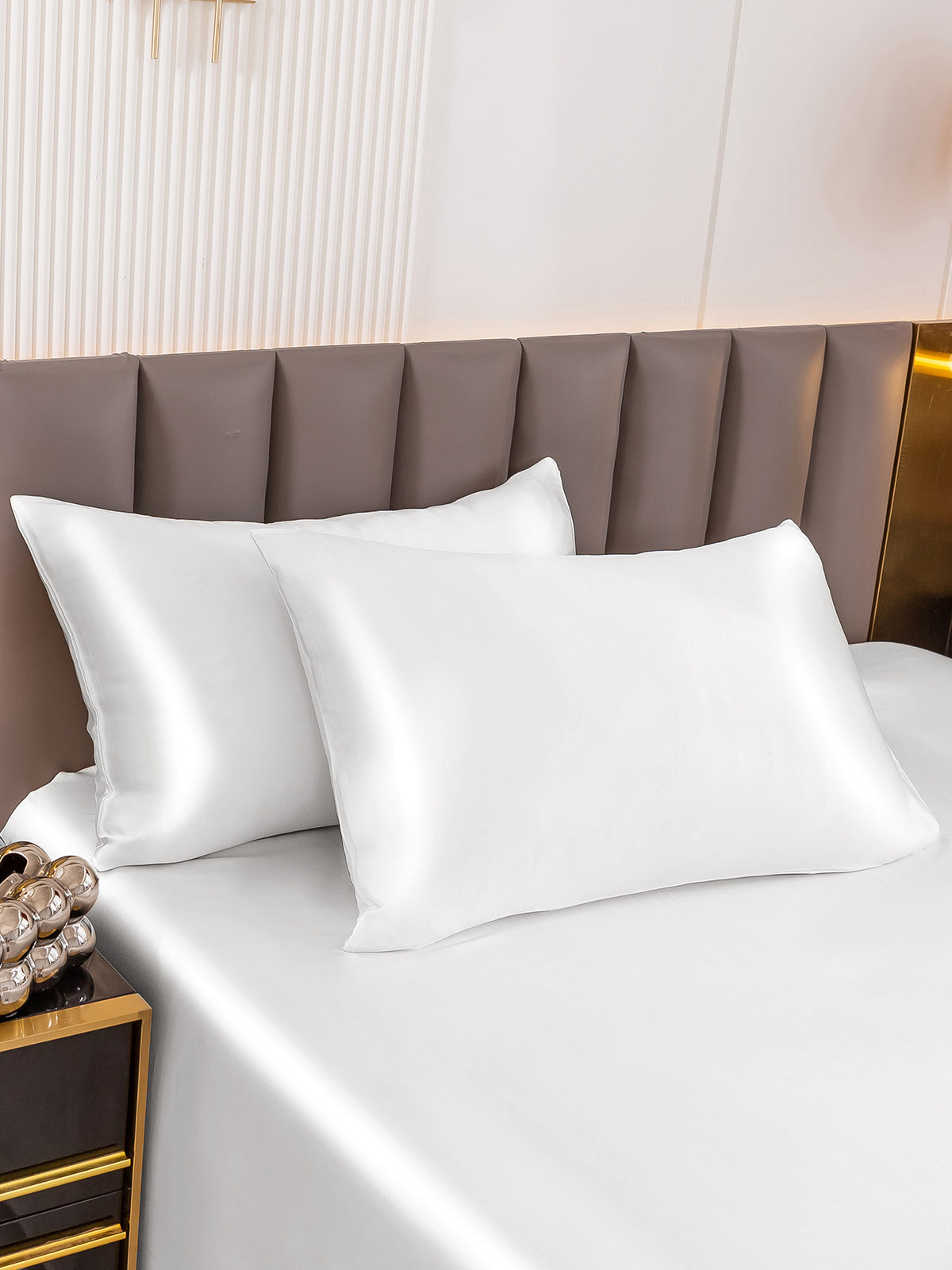 [White] SilkSilky 22Momme Pure Silk Pillowcase 003