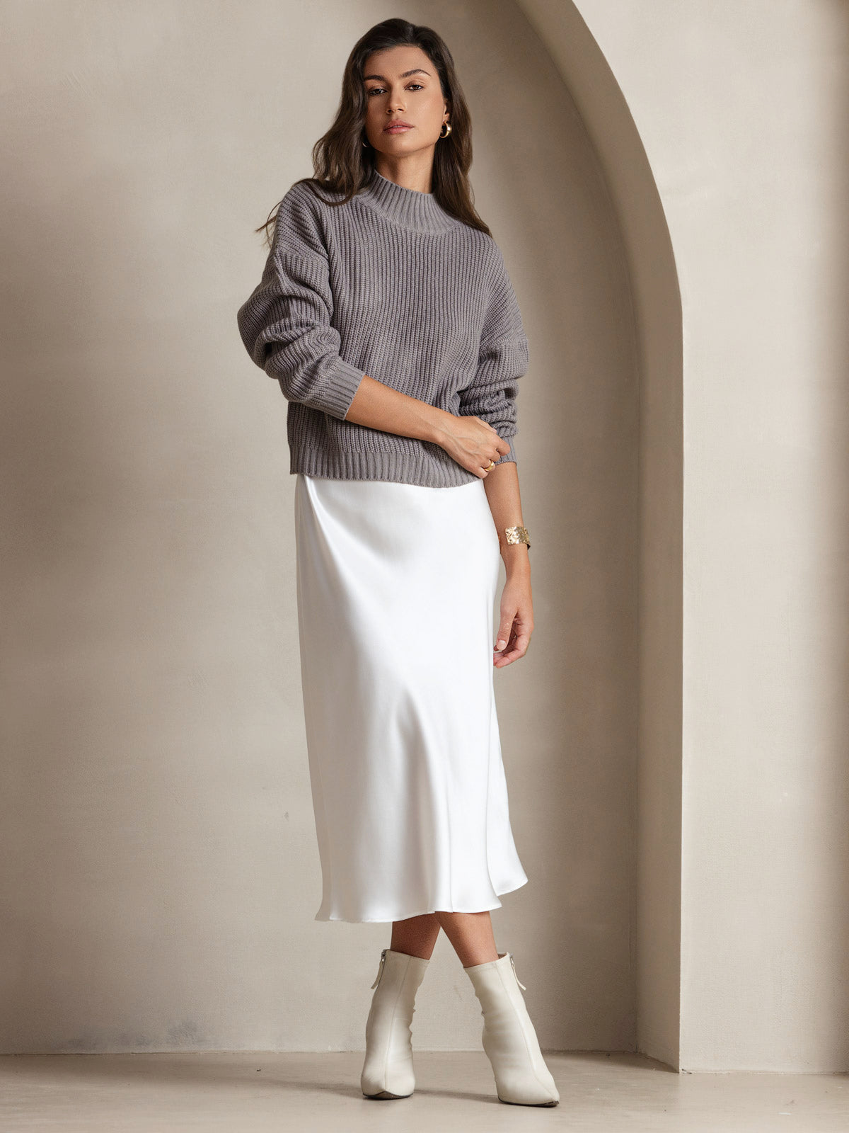 [White] SilkSilky  Pure Silk Round Neck Dress 001