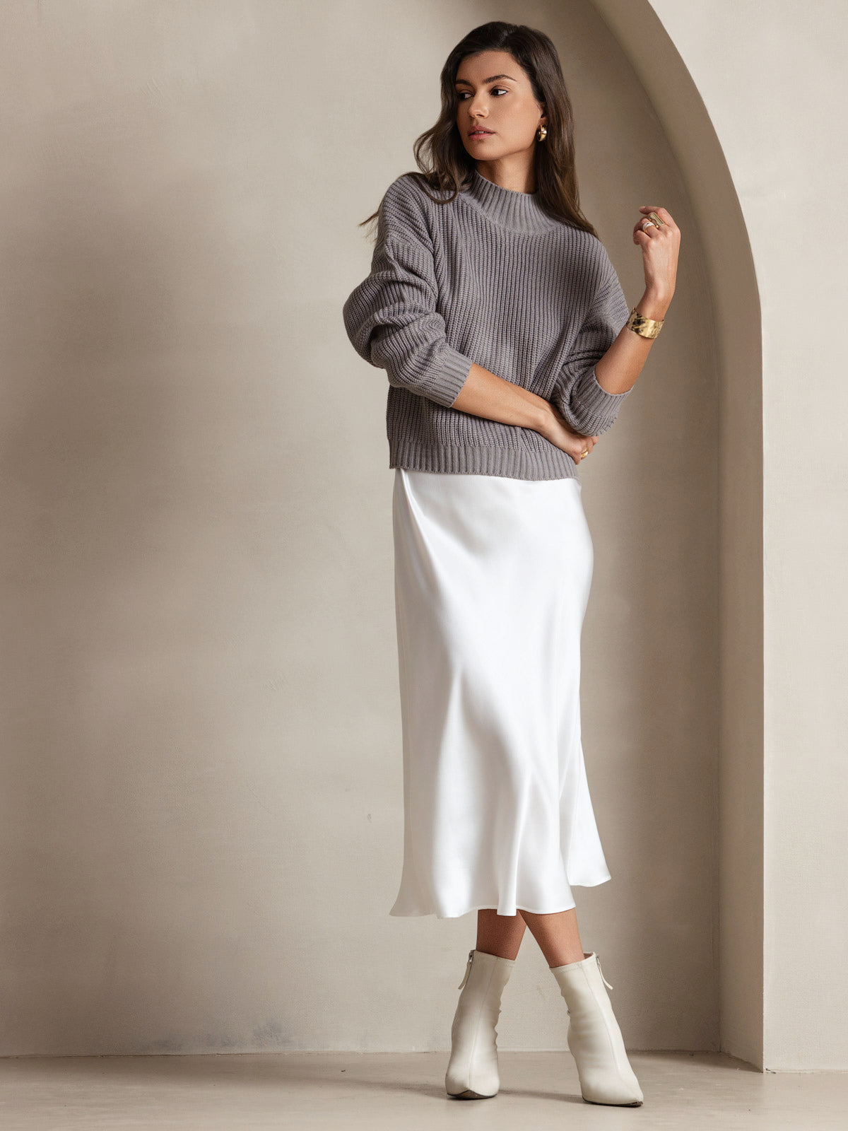 [White] SilkSilky  Pure Silk Round Neck Dress 003