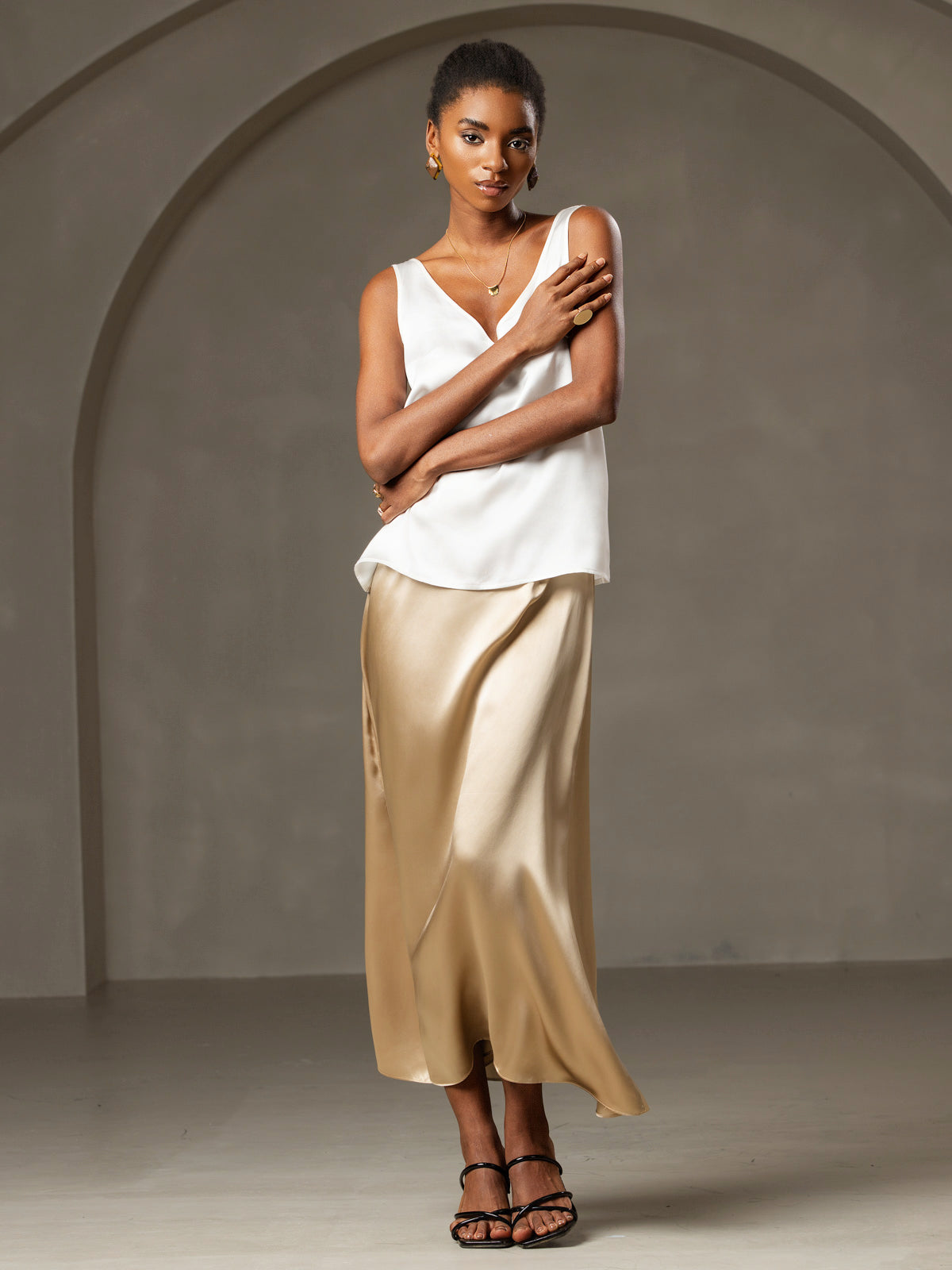 [White] SilkSilky Pure Silk Sleeveless V Neck Camisole Top 004