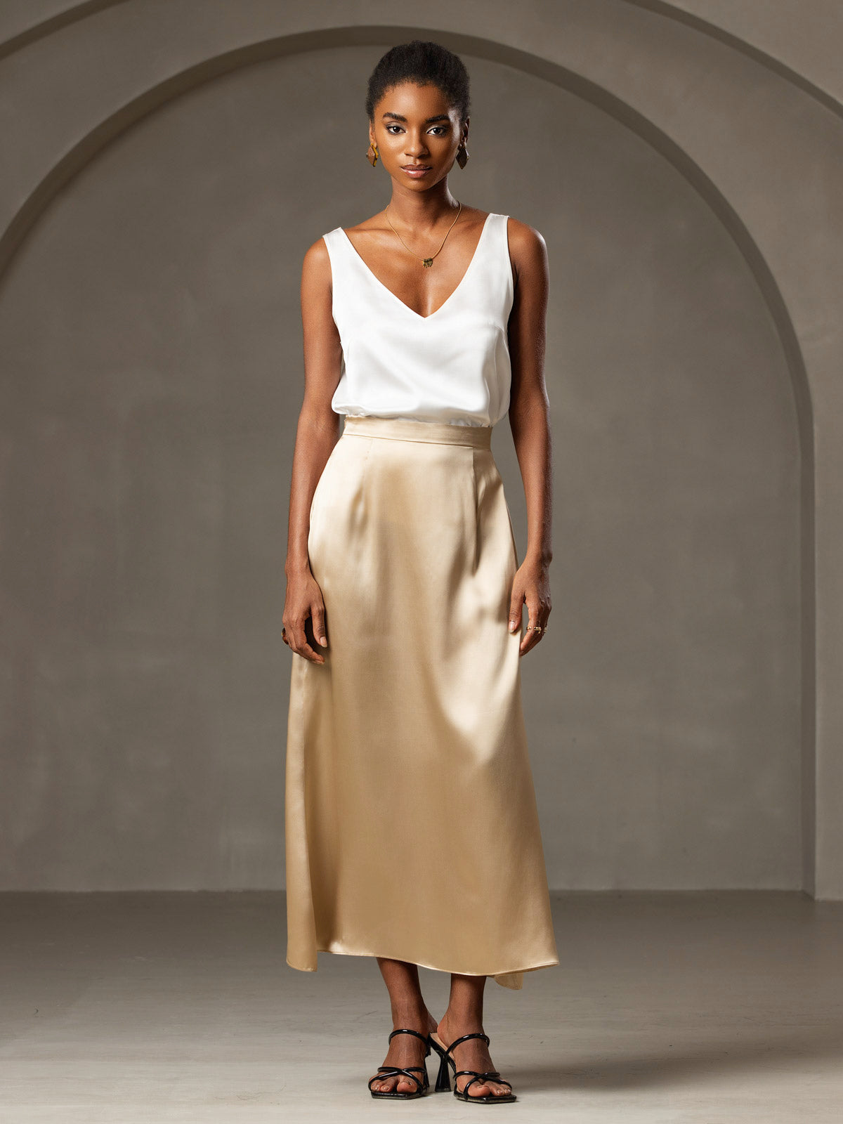 [White] SilkSilky Pure Silk Sleeveless V Neck Camisole Top 005