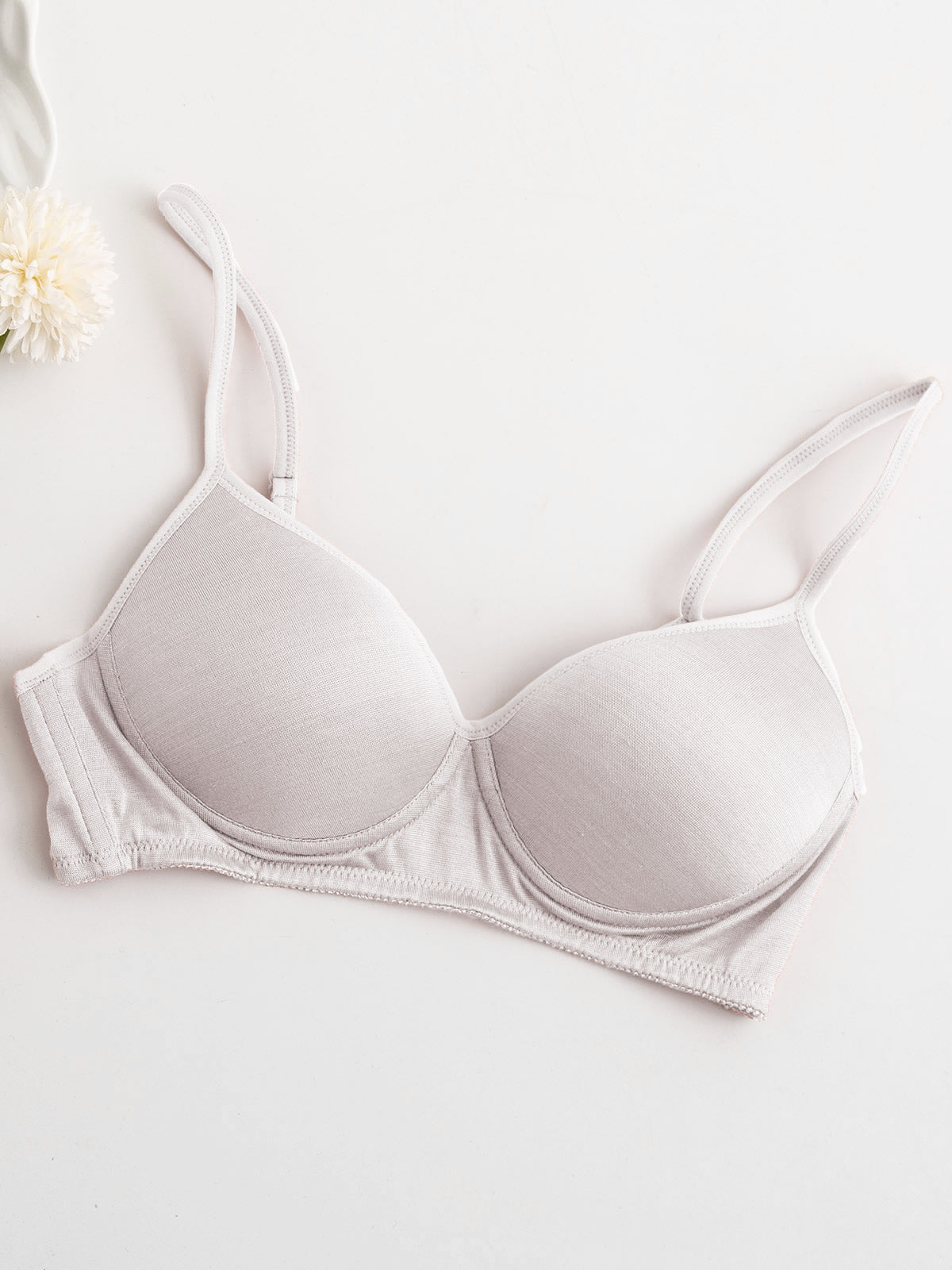 [White] SilkSilky Silk Knitted Bra 005