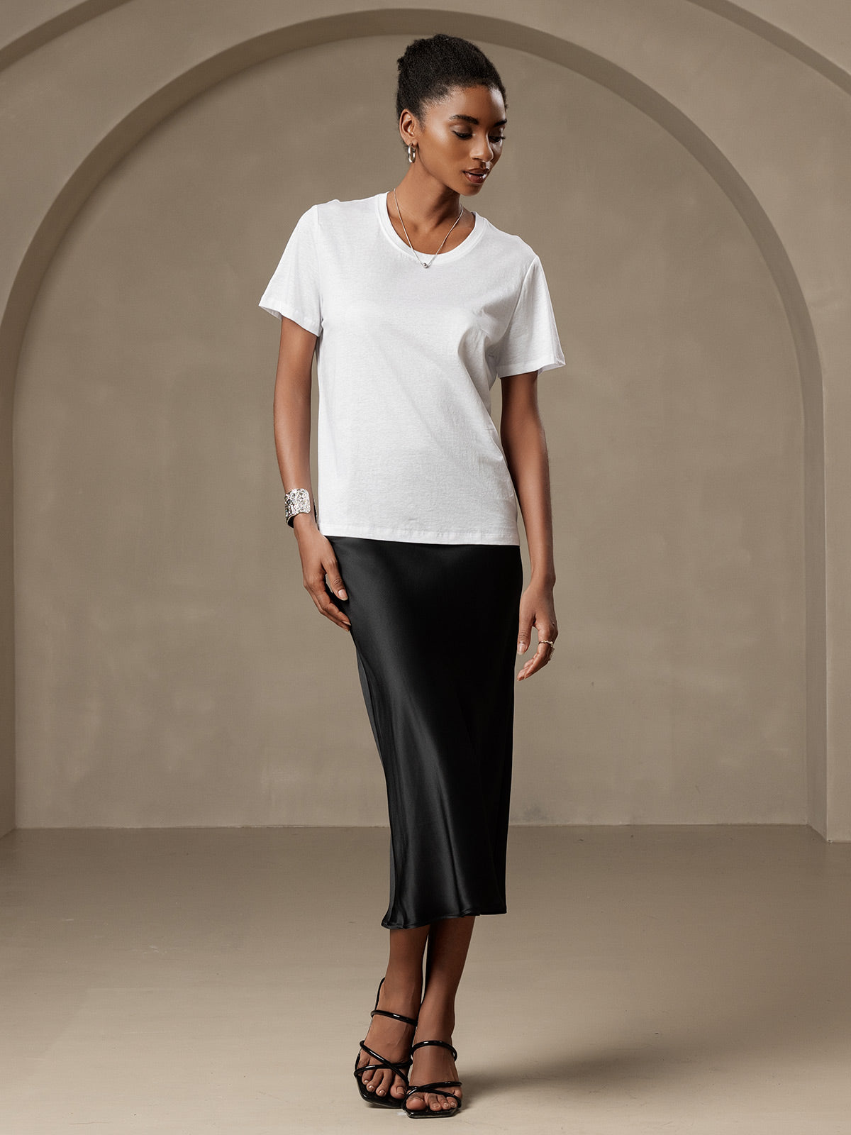 [White] SilkSilky Silk Knitted Short Sleeve Round Neck Women's T-Shirt 003