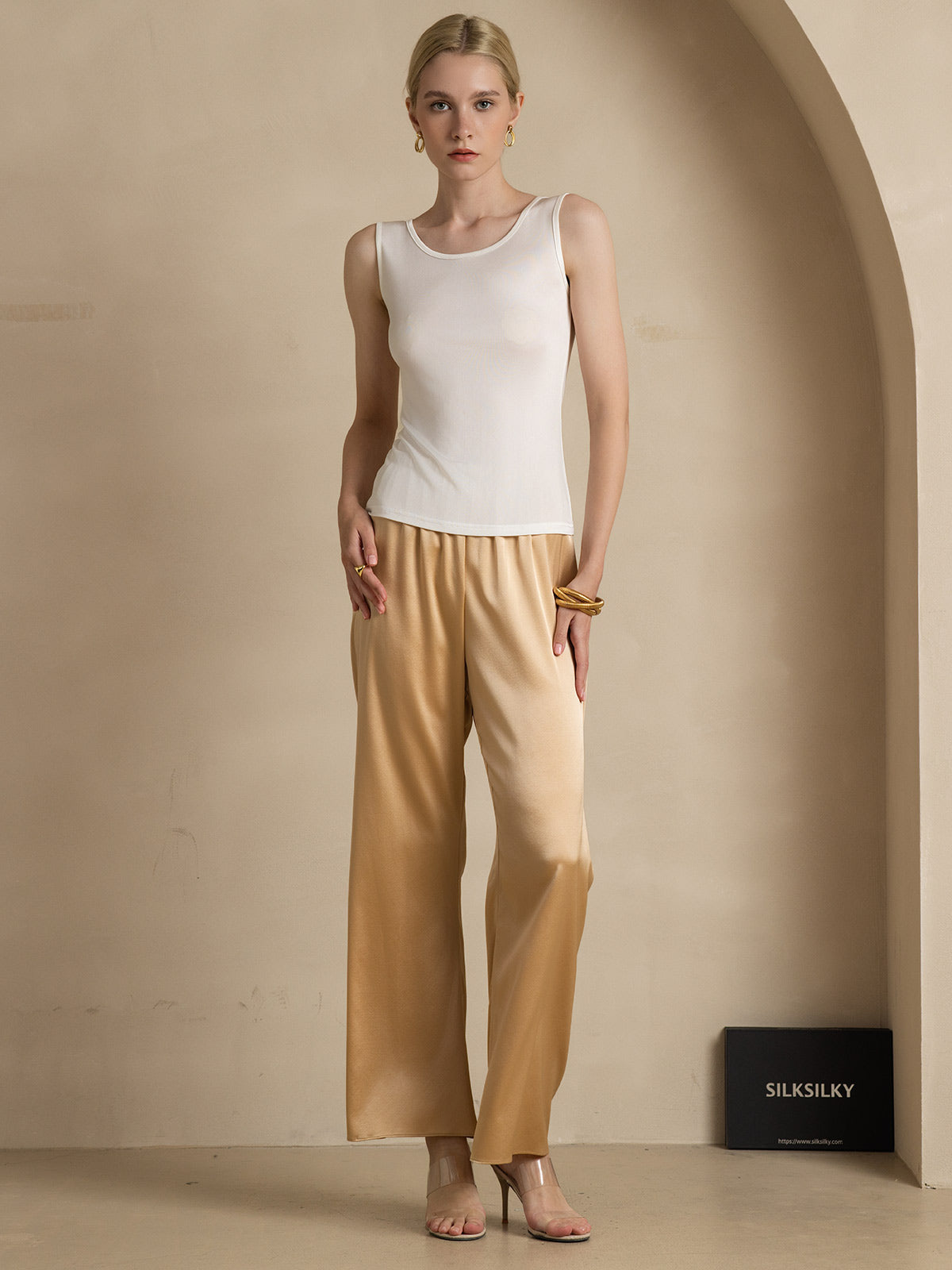 [White] SilkSilky Silk Knitted Sleeveless Round Neck Women's T-Shirt 006