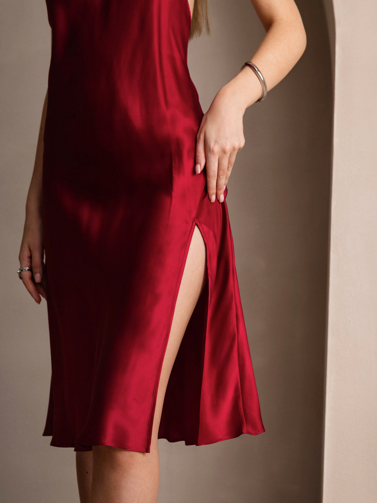 [Wine] SilkSilky Pure Silk Sleeveless Round Neck Dress 004
