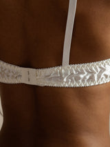 [White] SilkSilky  Bra 006