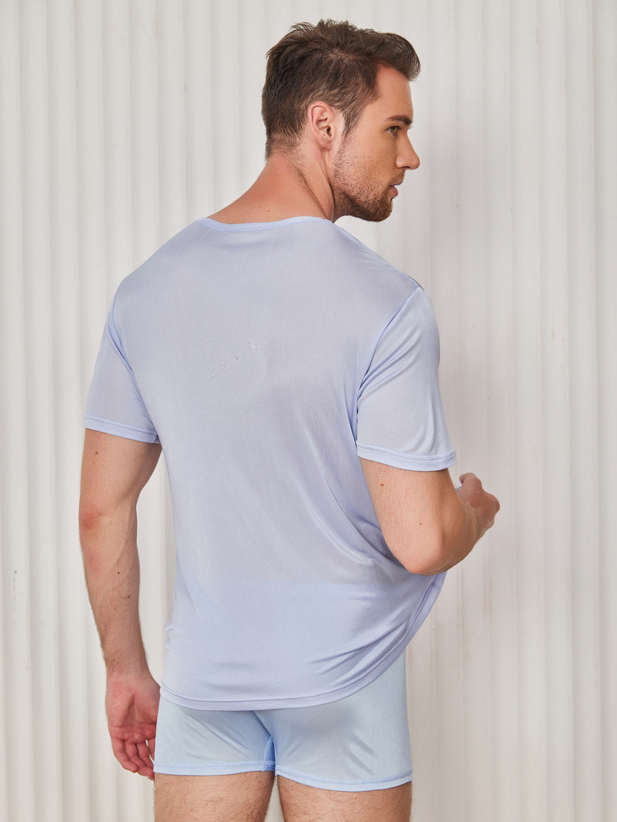 SilkSilky  Silk Knitted Short Sleeve Round Neck Men's T-Shirt LightBlue 002