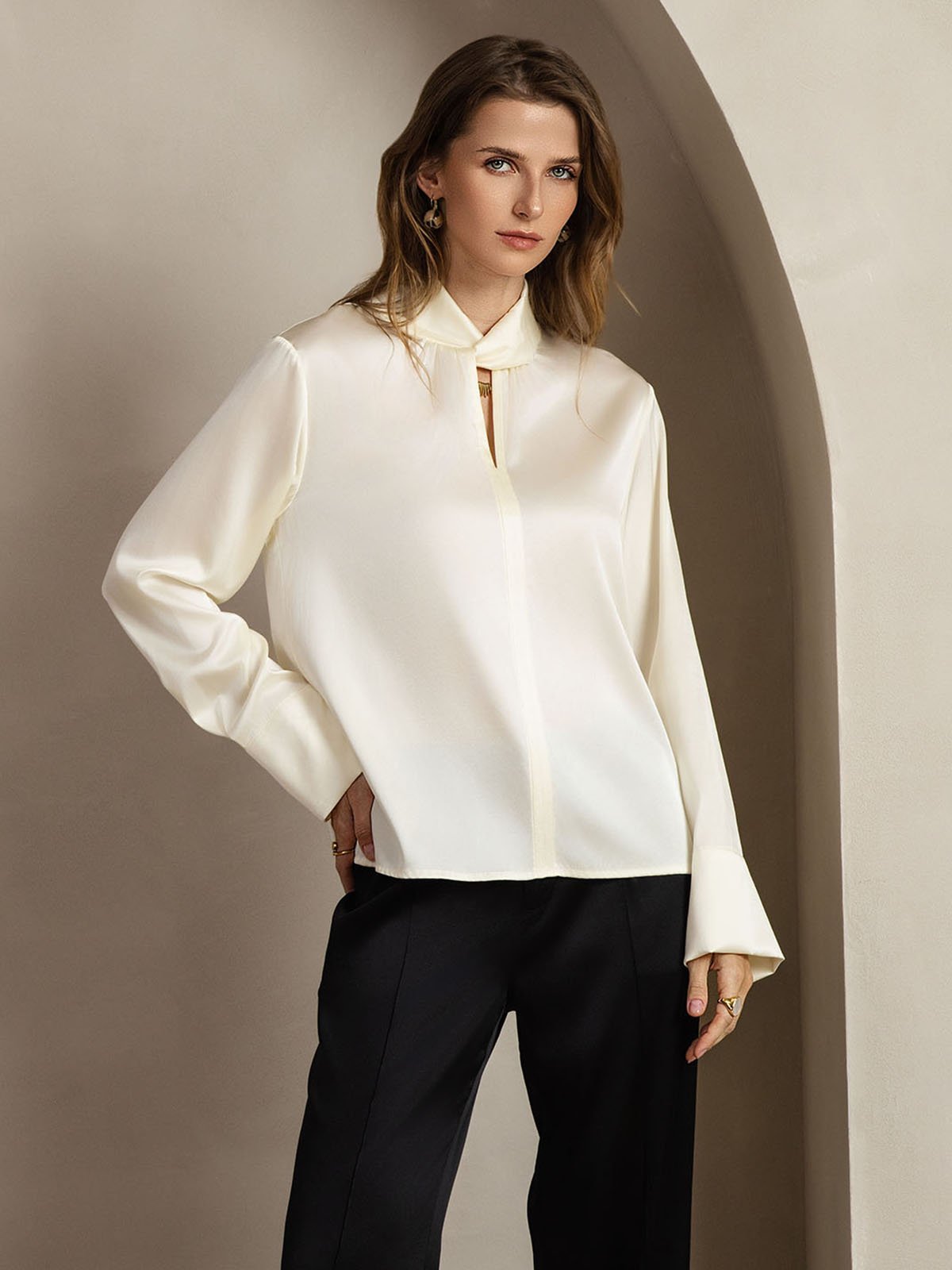 [Ivory] SilkSilky 19Momme Silk Keyhole Neck Women's Shirt 008