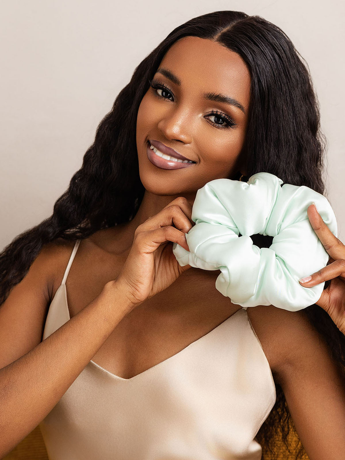 [Mint Green] SilkSilky  Pure Silk Scrunchie 003