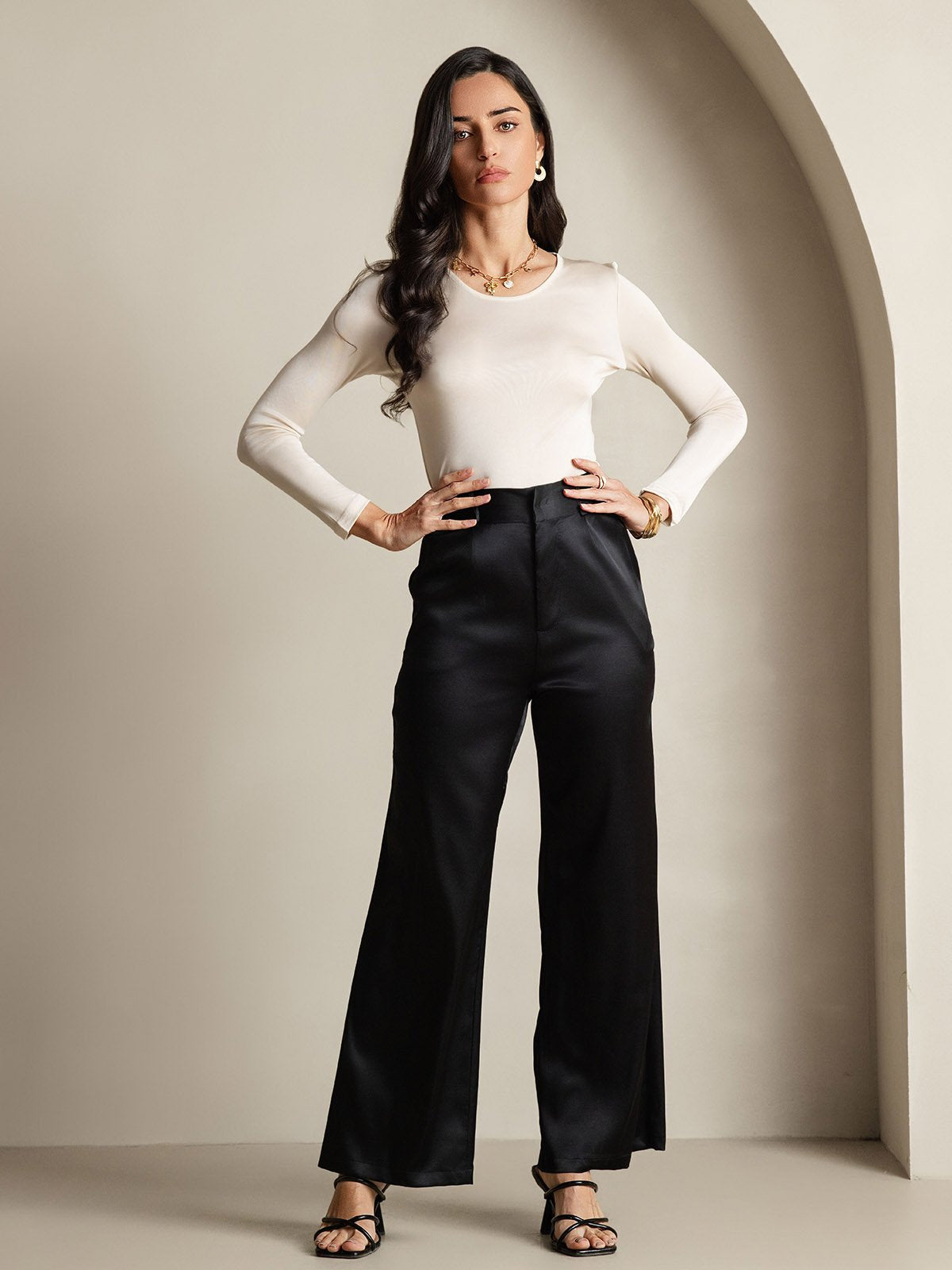 [Beige] SilkSilky  Silk Round Neck Women's T-Shirt 008