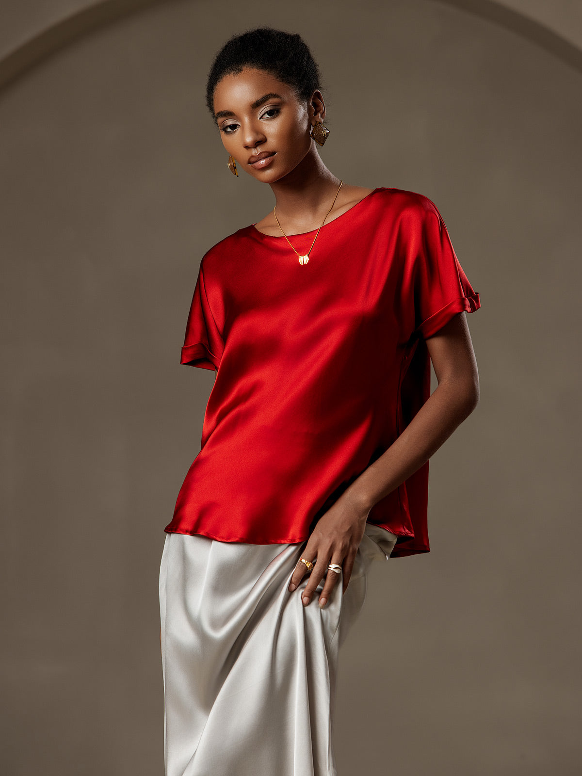 [Wine] SilkSilky  19Momme Silk Round Neck Women's T-Shirt 001