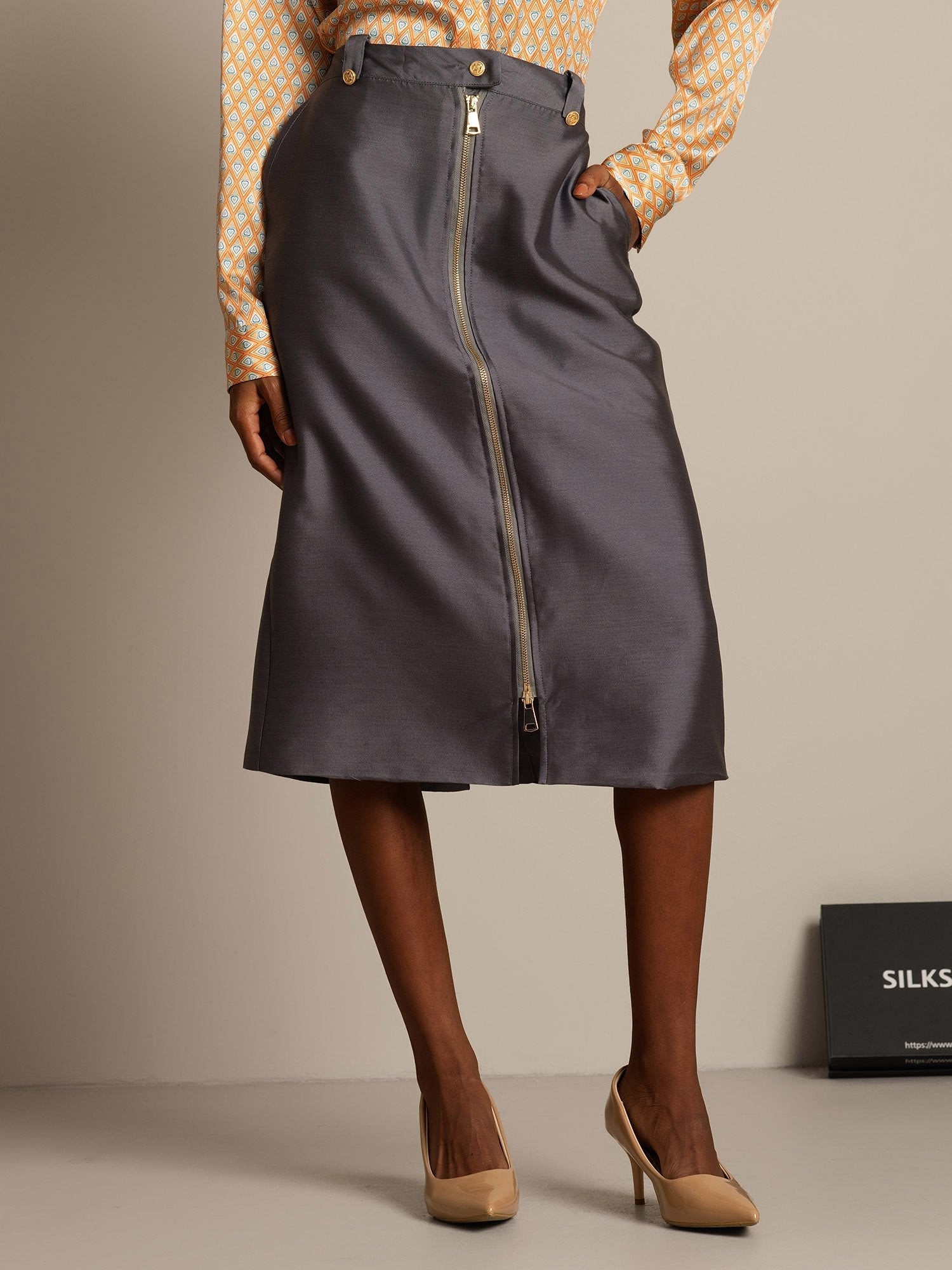 [Gray] SilkSilky  32Momme Silk Split Skirt 003,