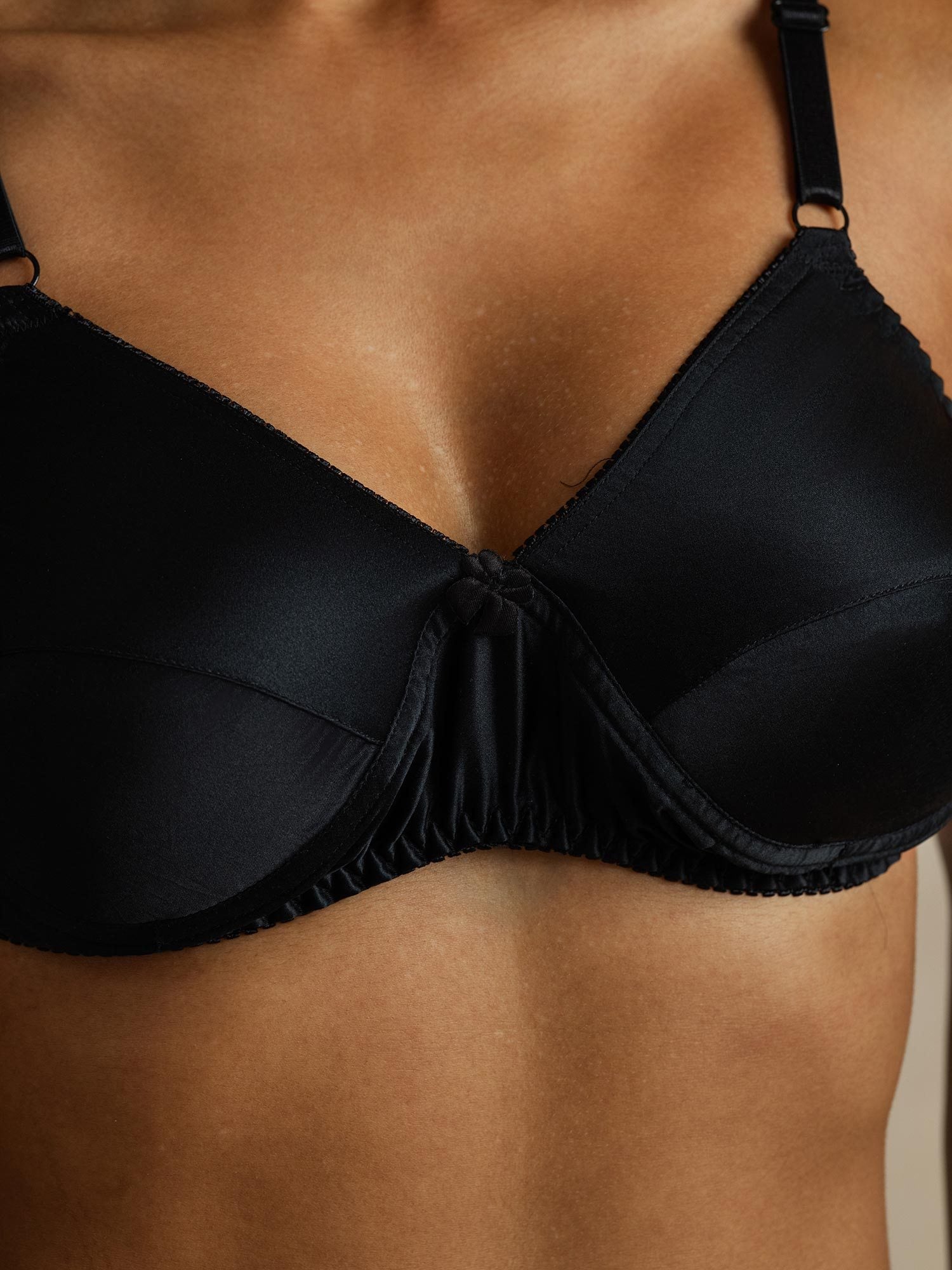 [Black] SilkSilky  Pure Silk Bra 004,
