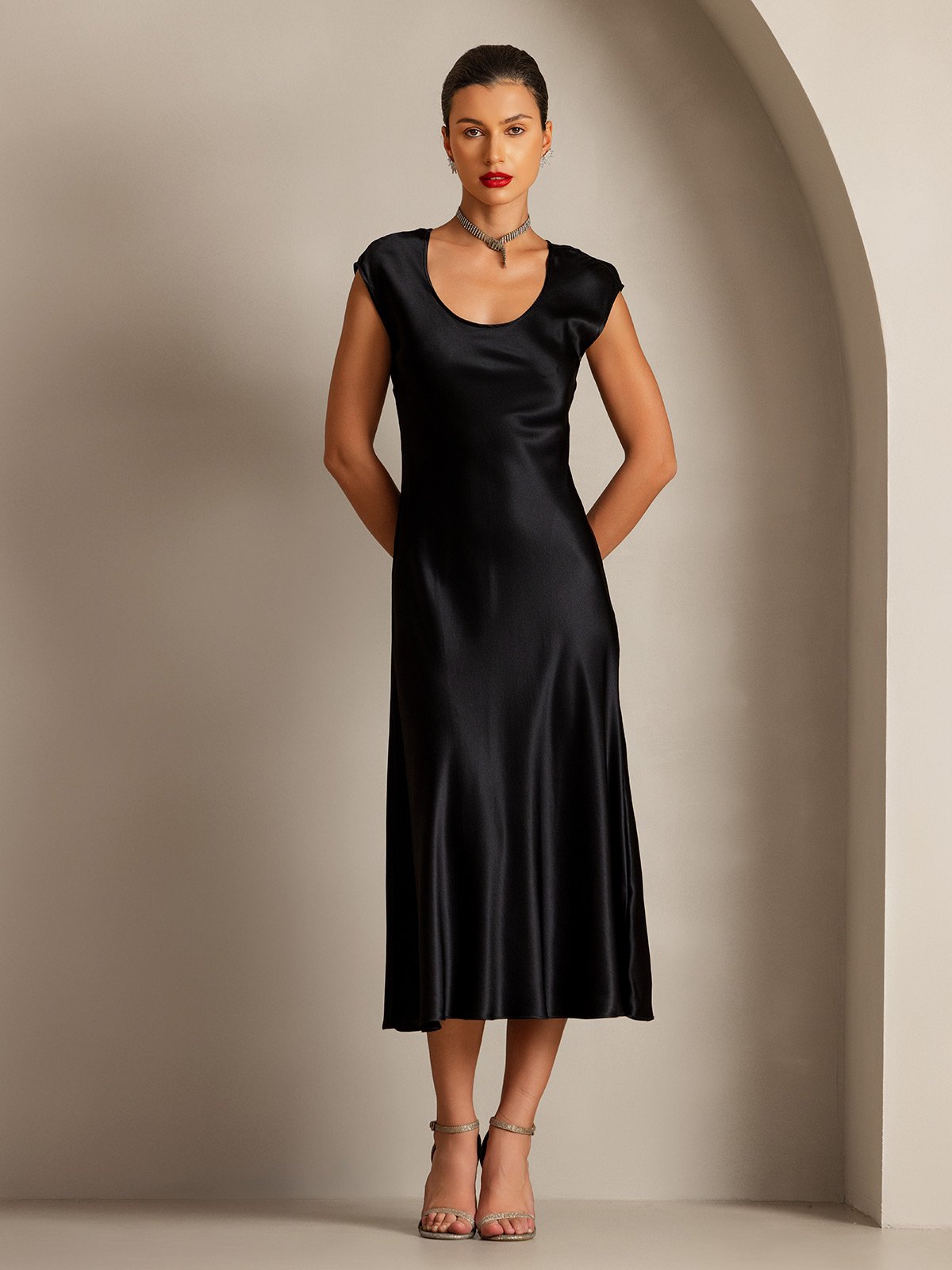 SilkSilky 19Momme Silk Cap Sleeve Round Neck Midi Dress, Black / S(6) SilkSilky 19Momme Silk Cap Sleeve Round Neck Midi Dress, Black / S(6)