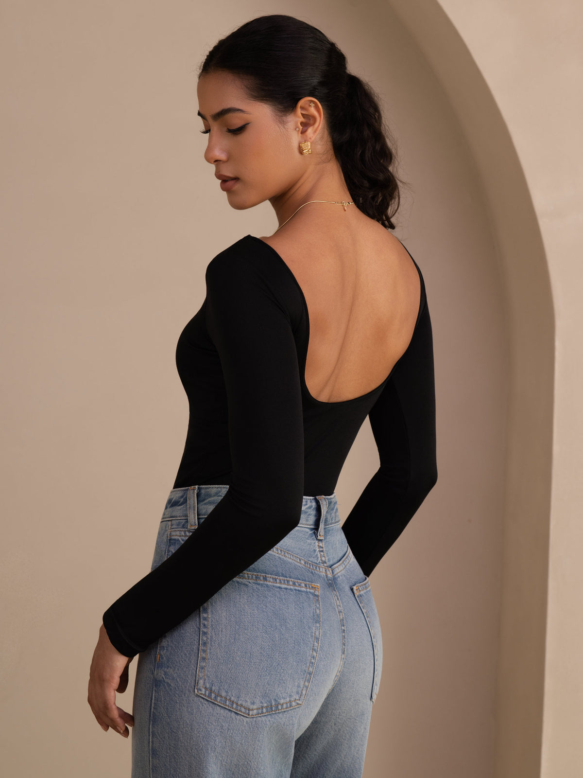 [Black] SilkSilky Long Sleeve U Neck Women's T-Shirt 001