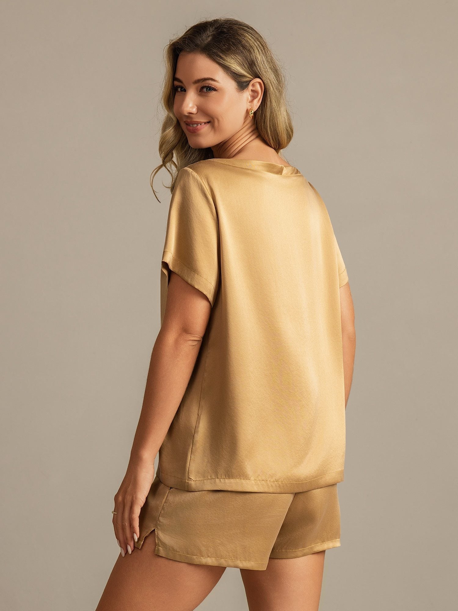 [Tan] SilkSilky 19Momme Silk Round Neck Women's Pajamas 002