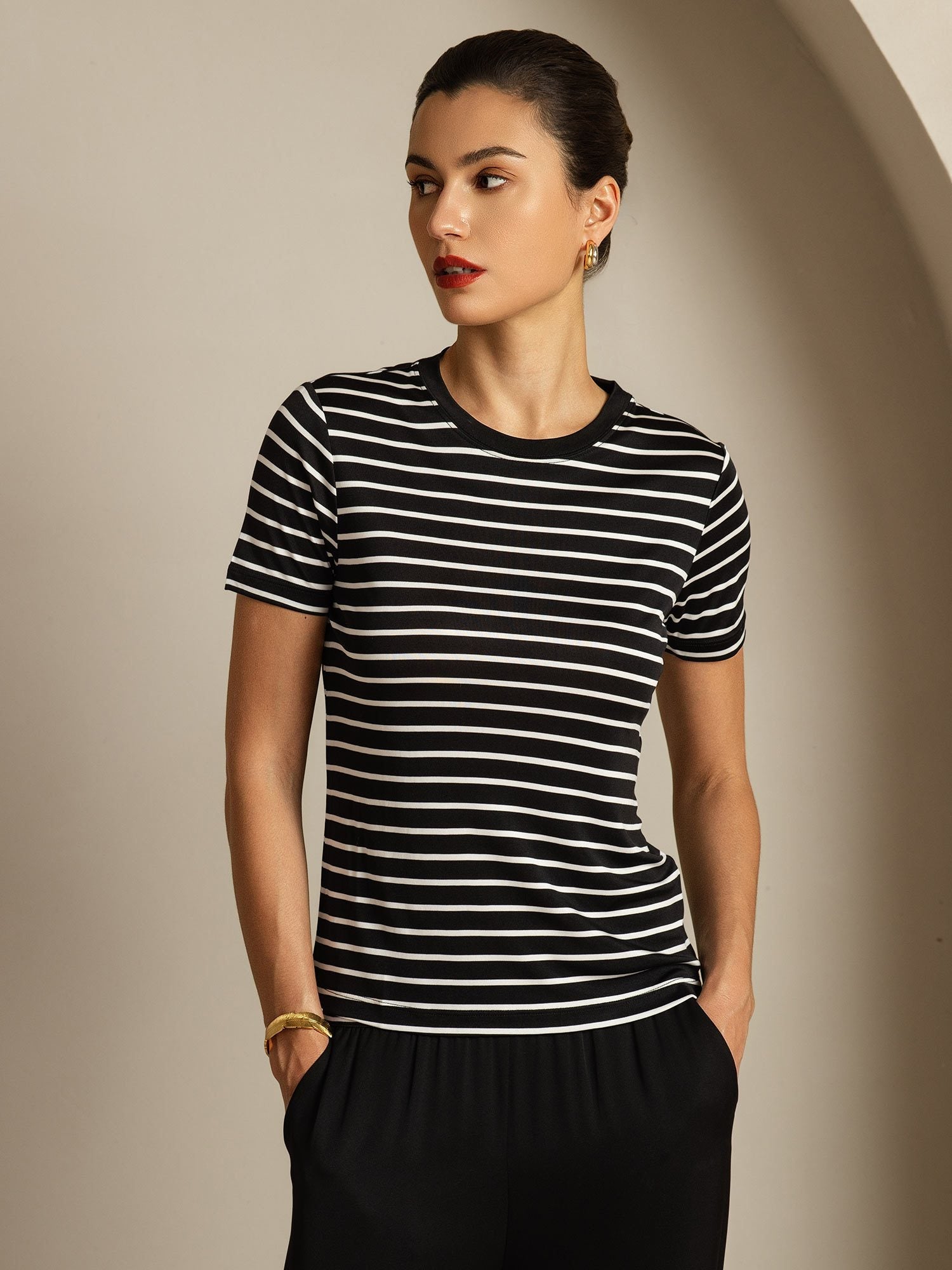 [BlackStripe] SilkSilky Pure Silk Crew Women's T-Shirt 001