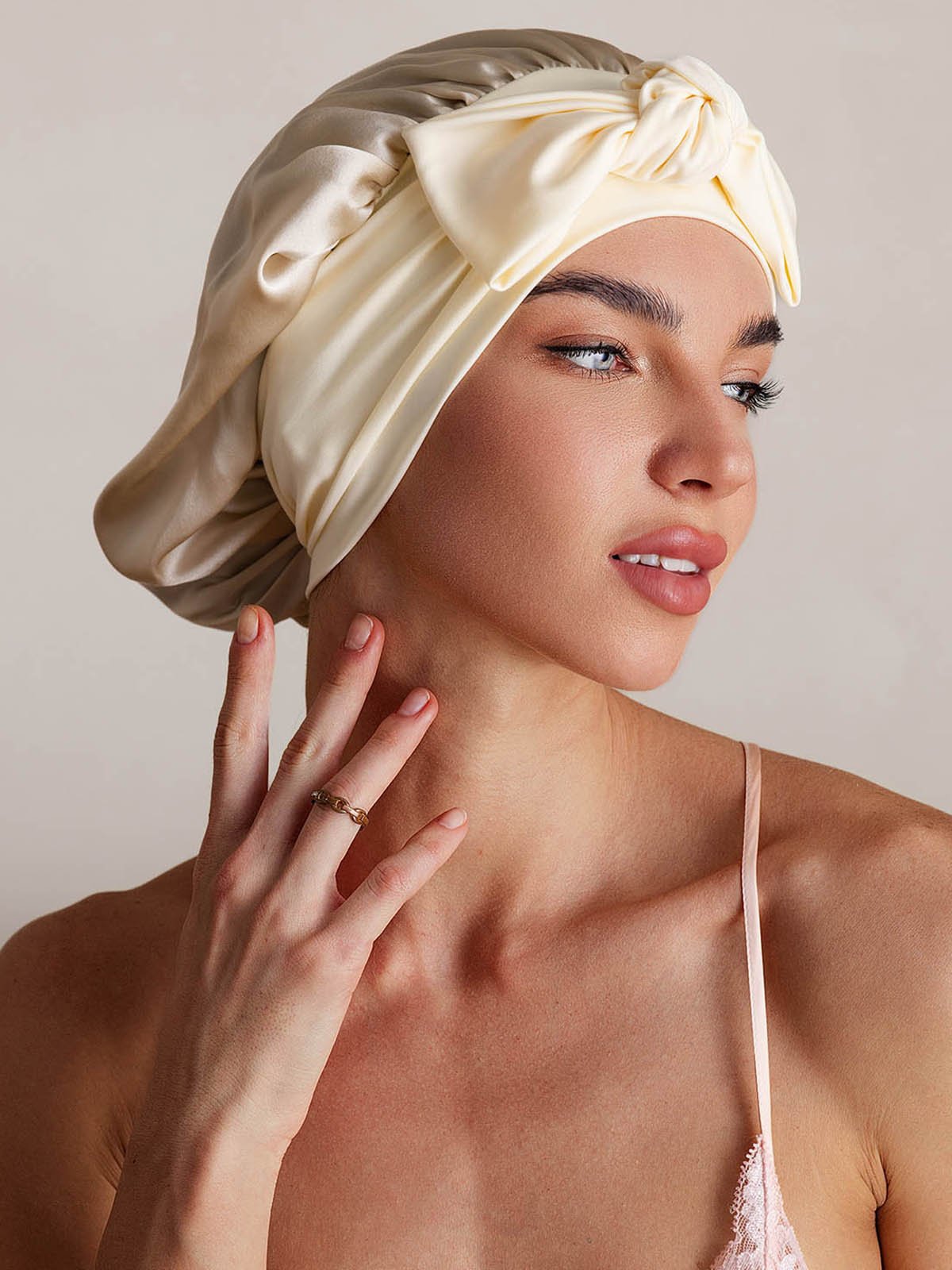 SilkSilky Pure Silk Sleep Cap Beige 001