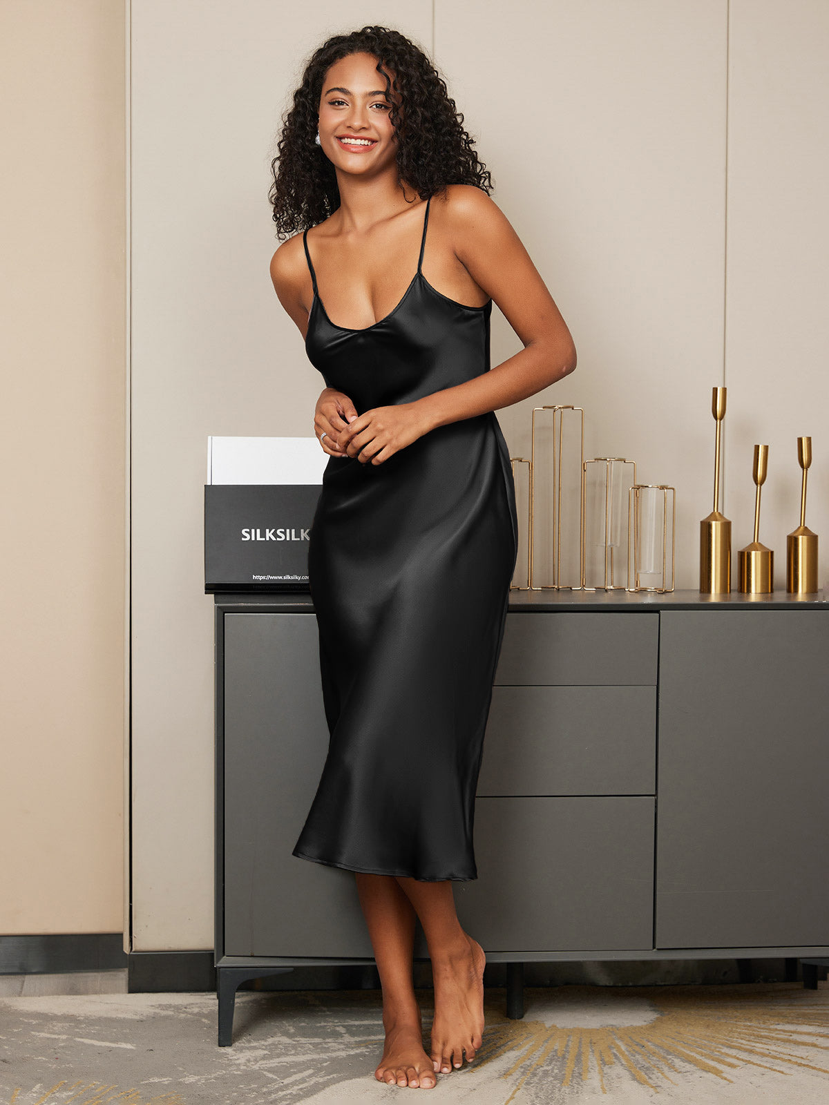 [Black] SilkSilky  Pure Silk Round Neck Nightgown 002