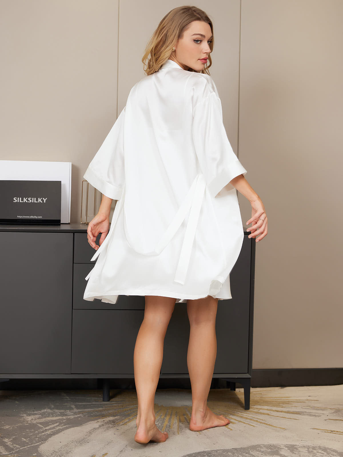 SilkSilky  Pure Silk 3/4 Sleeve Nightgown&Robe Set White 002