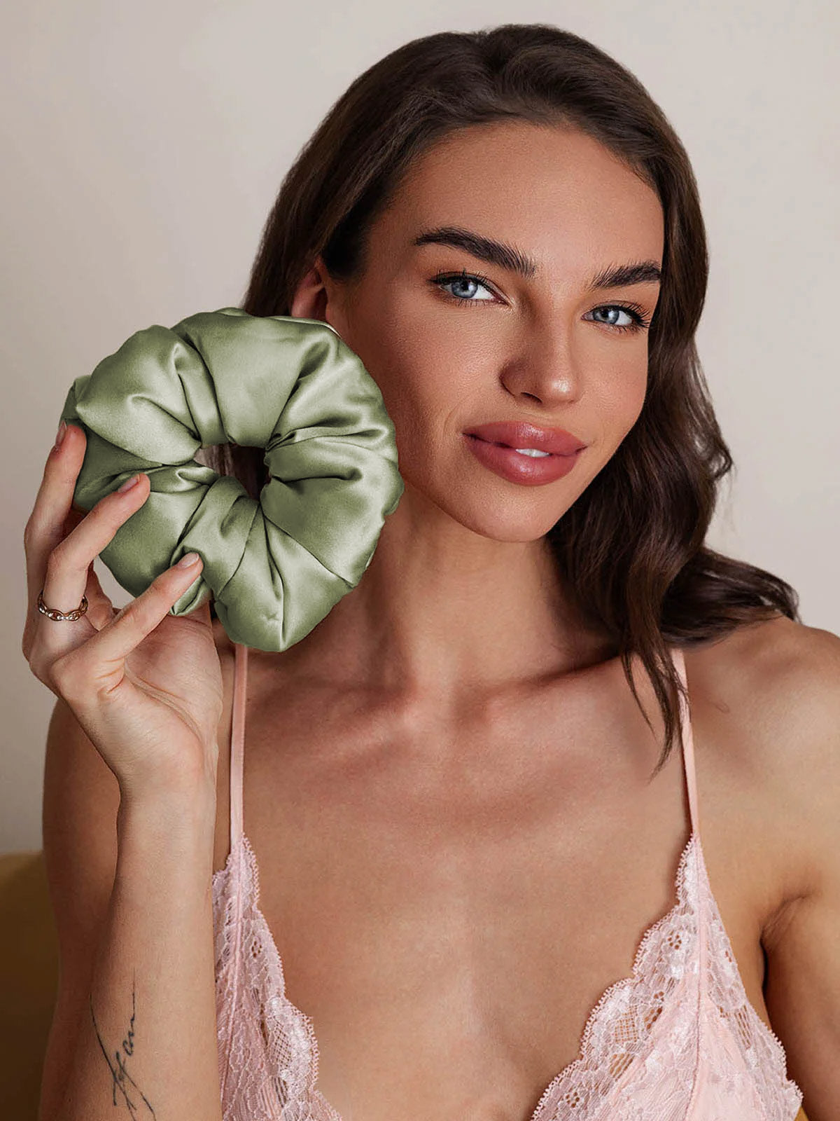 [Light Green] SilkSilky  Pure Silk Scrunchie 003