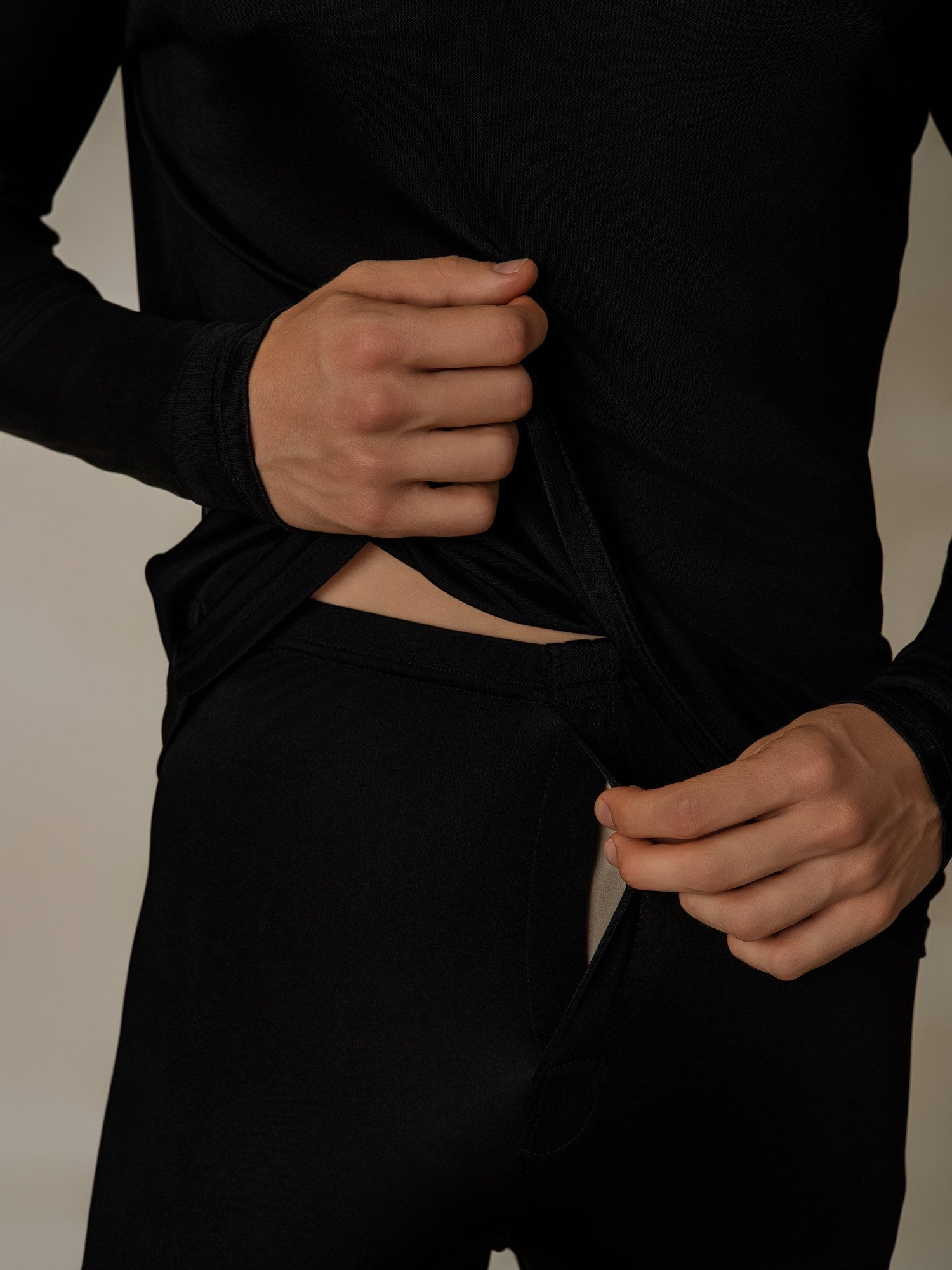 [Black] SilkSilky Silk Round Neck Men's Pajamas 005