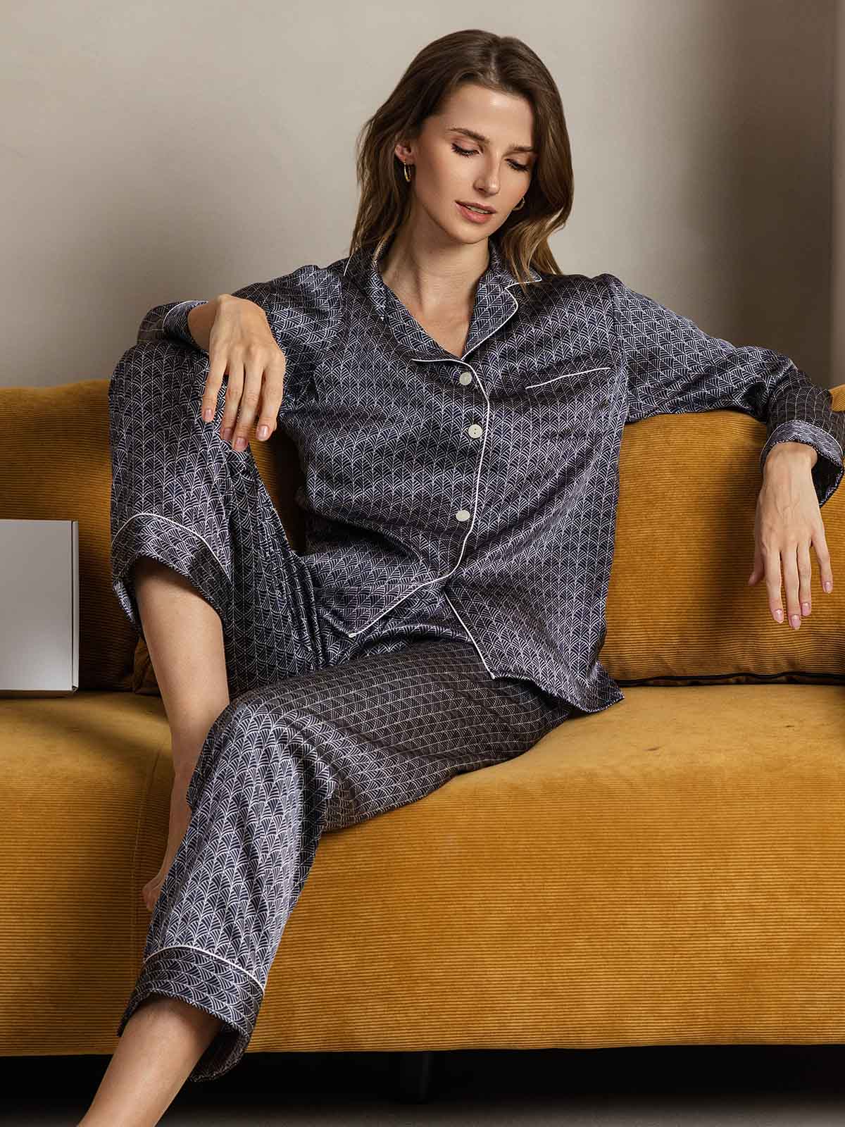 [Navy Ginkgo] SilkSilky  Pure Silk Womens Pajamas 005