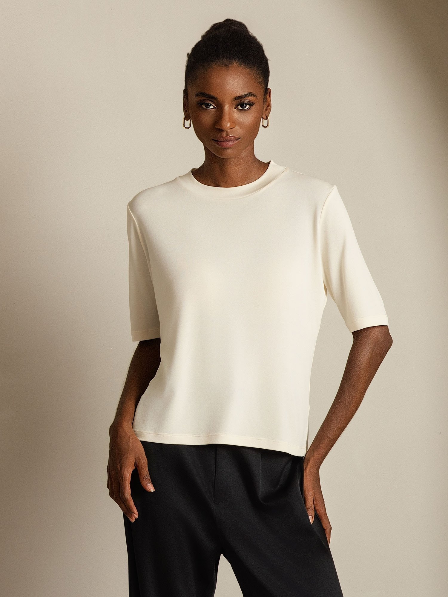 [Beige] SilkSilky  Pure Silk Round Neck Women's T-Shirt 006