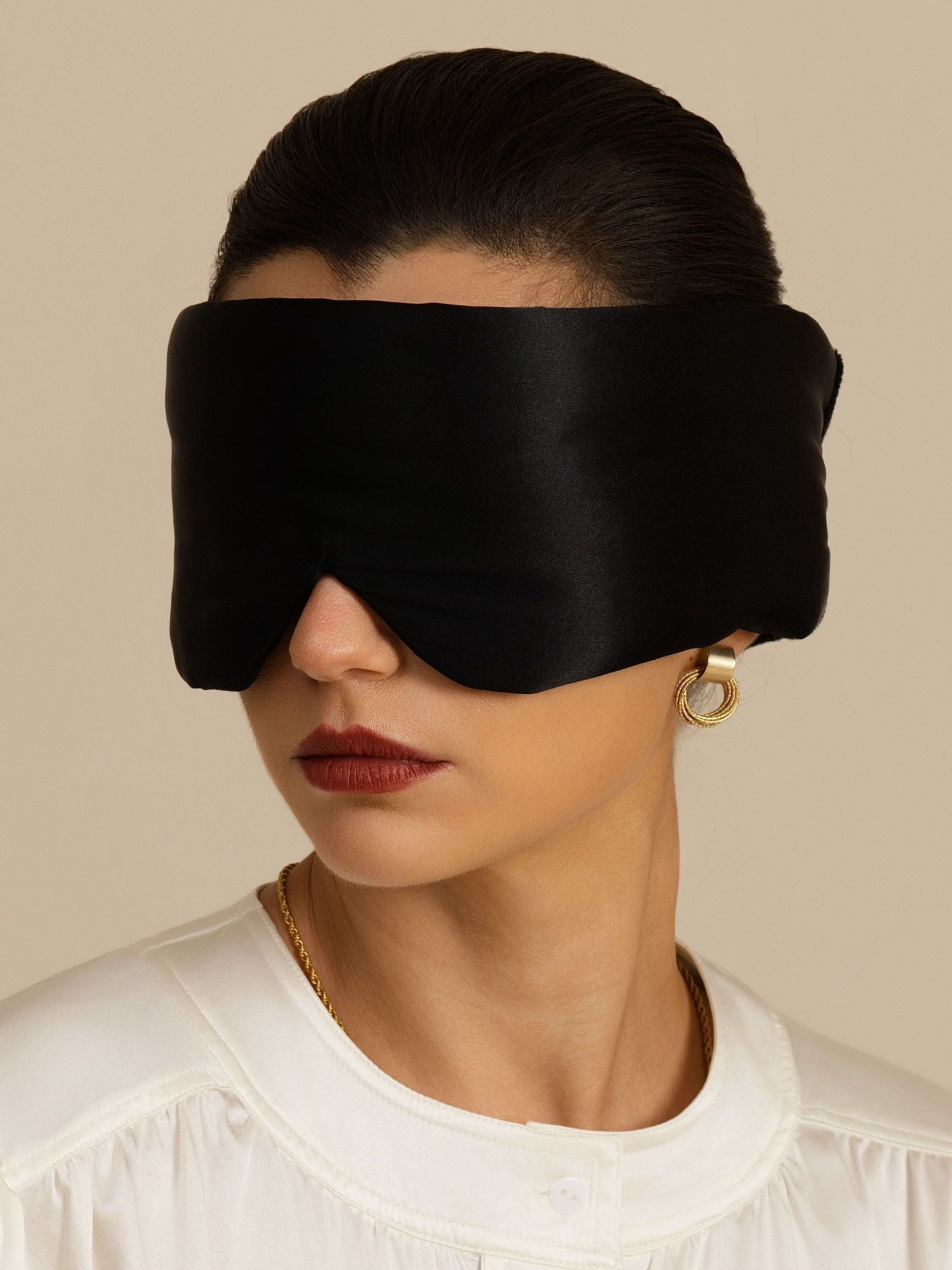 [Black] SilkSilky  Eye Mask 002
