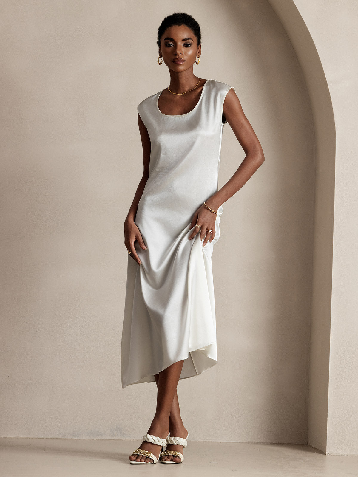 SilkSilky  19Momme Silk Sleeveless Round Neck Dress White 003