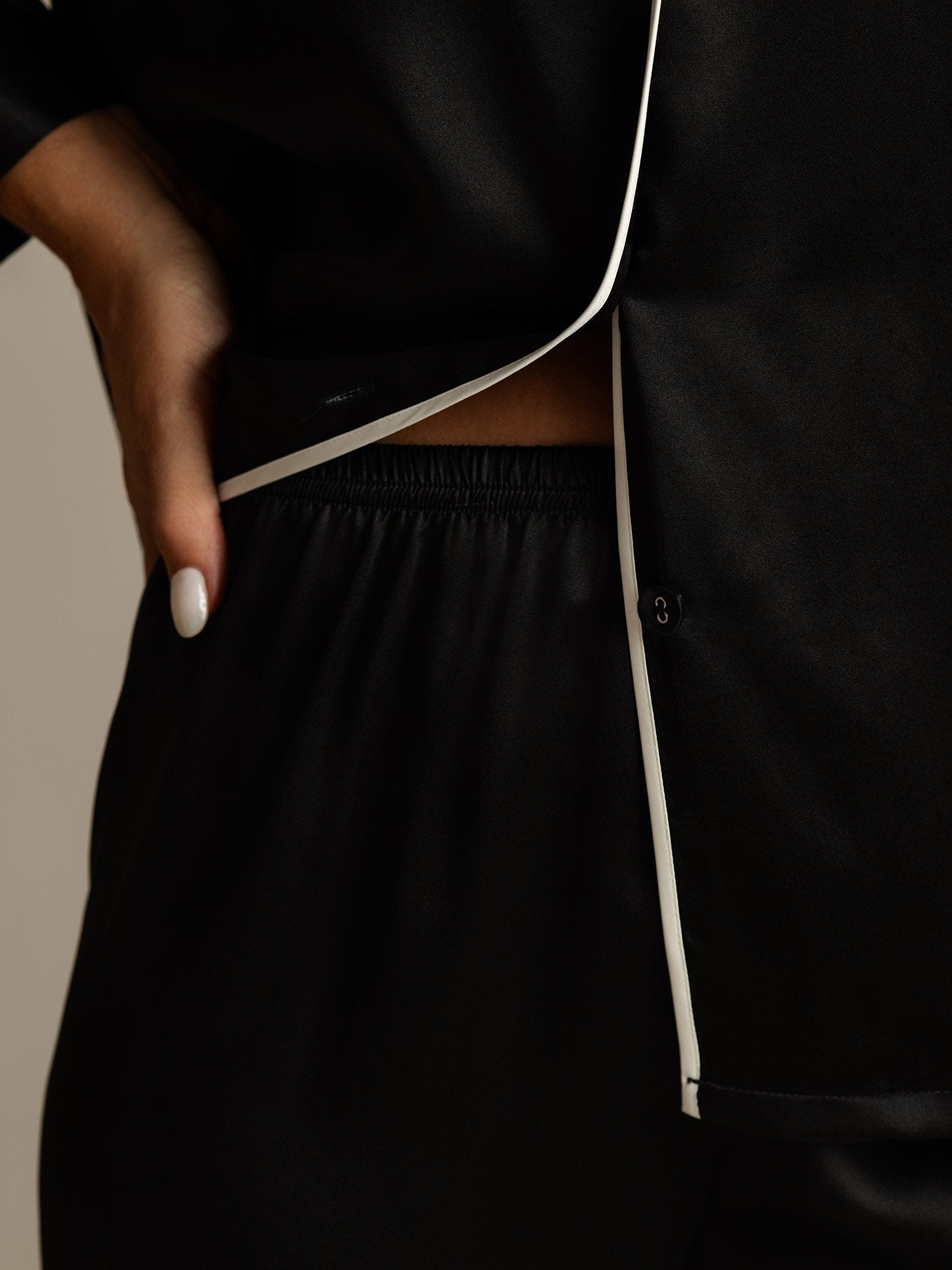 [Black] SilkSilky Pure Silk Lapel Collar Women's Pajamas 005