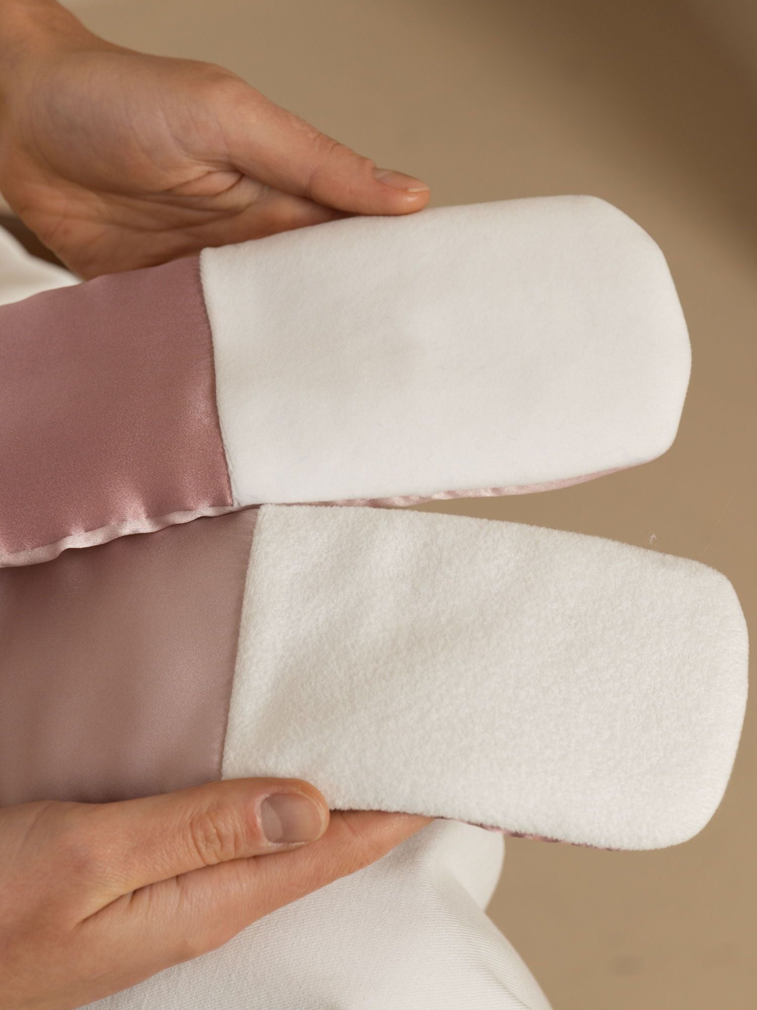 [PaleMauve+LightPink] SilkSilky  Eye Mask 004