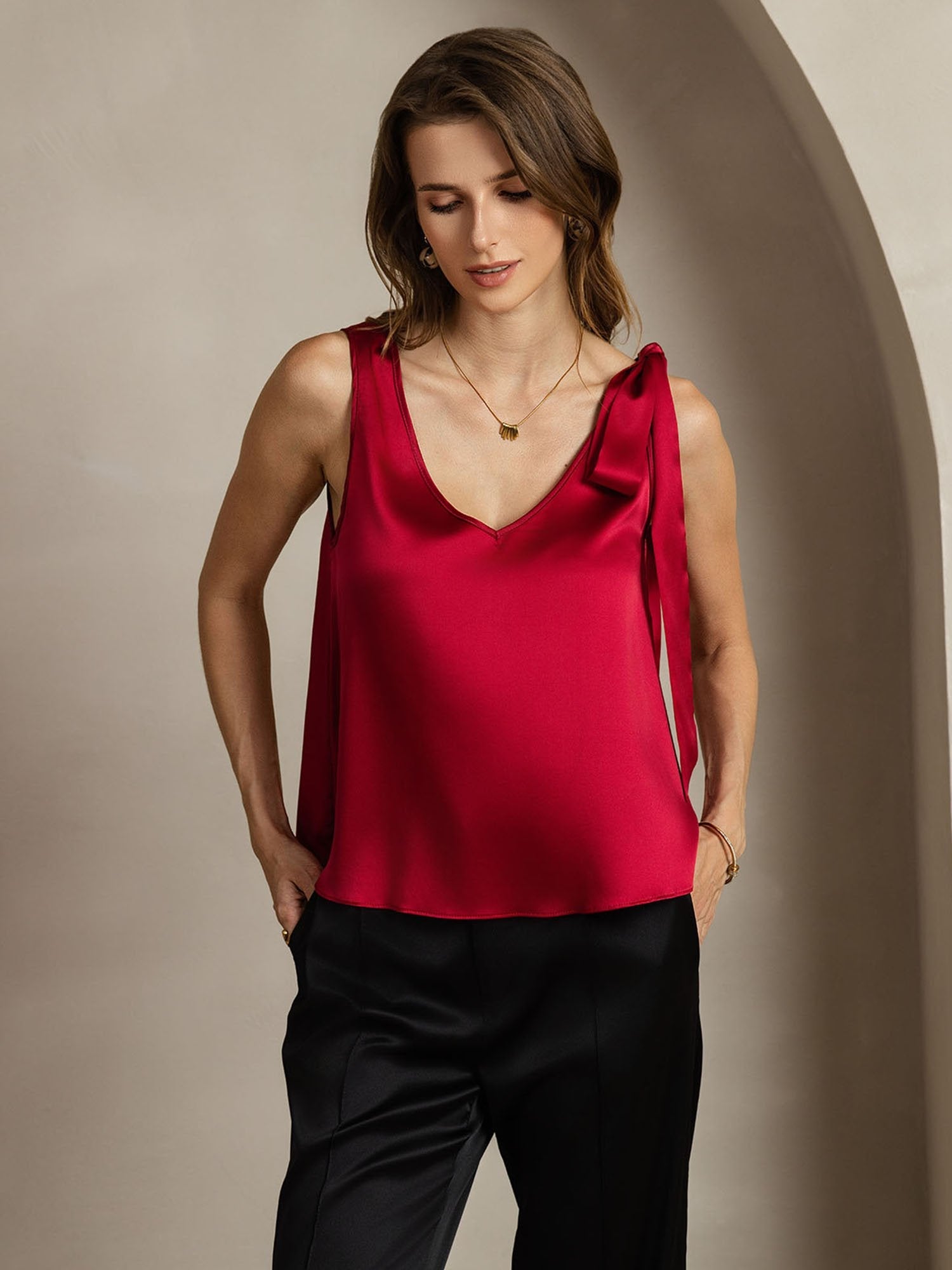 [Wine] SilkSilky  19Momme Silk V Neck Women's T-Shirt 006
