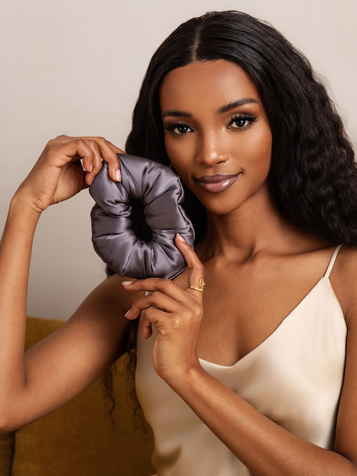 [Dark Gray] SilkSilky  Pure Silk Scrunchie 003