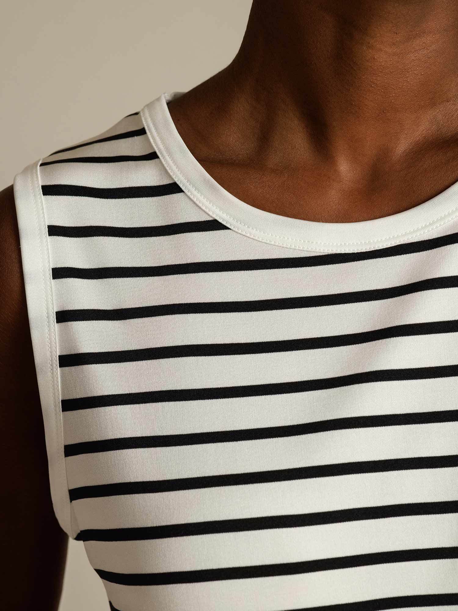 [White Stripe] SilkSilky  Silk Sleeveless Round Neck Camisole Top 004