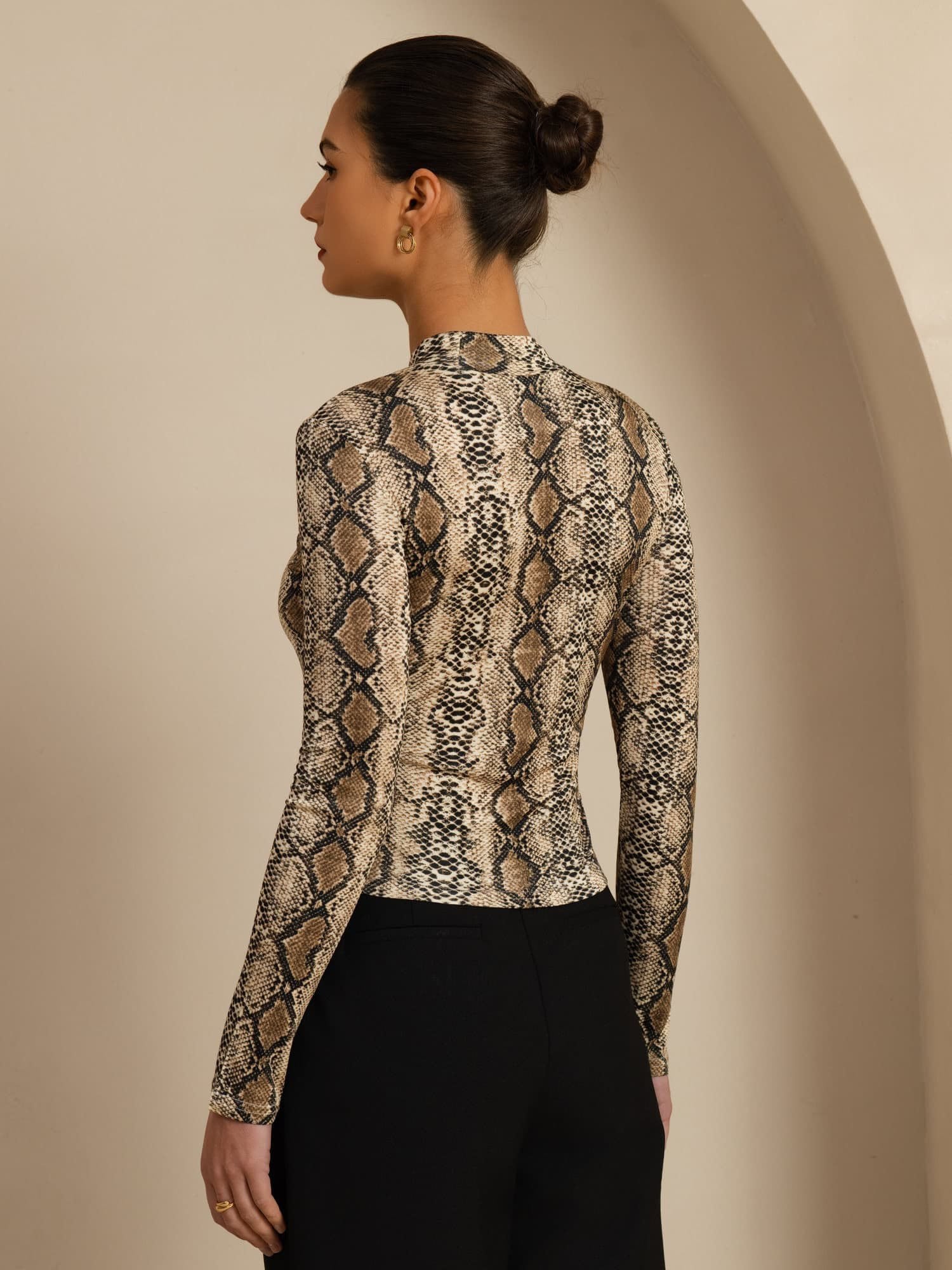 [Snakeskin] SilkSilky 100% Silk Jersey Long Sleeve Mock Neck Women's T-Shirt 002