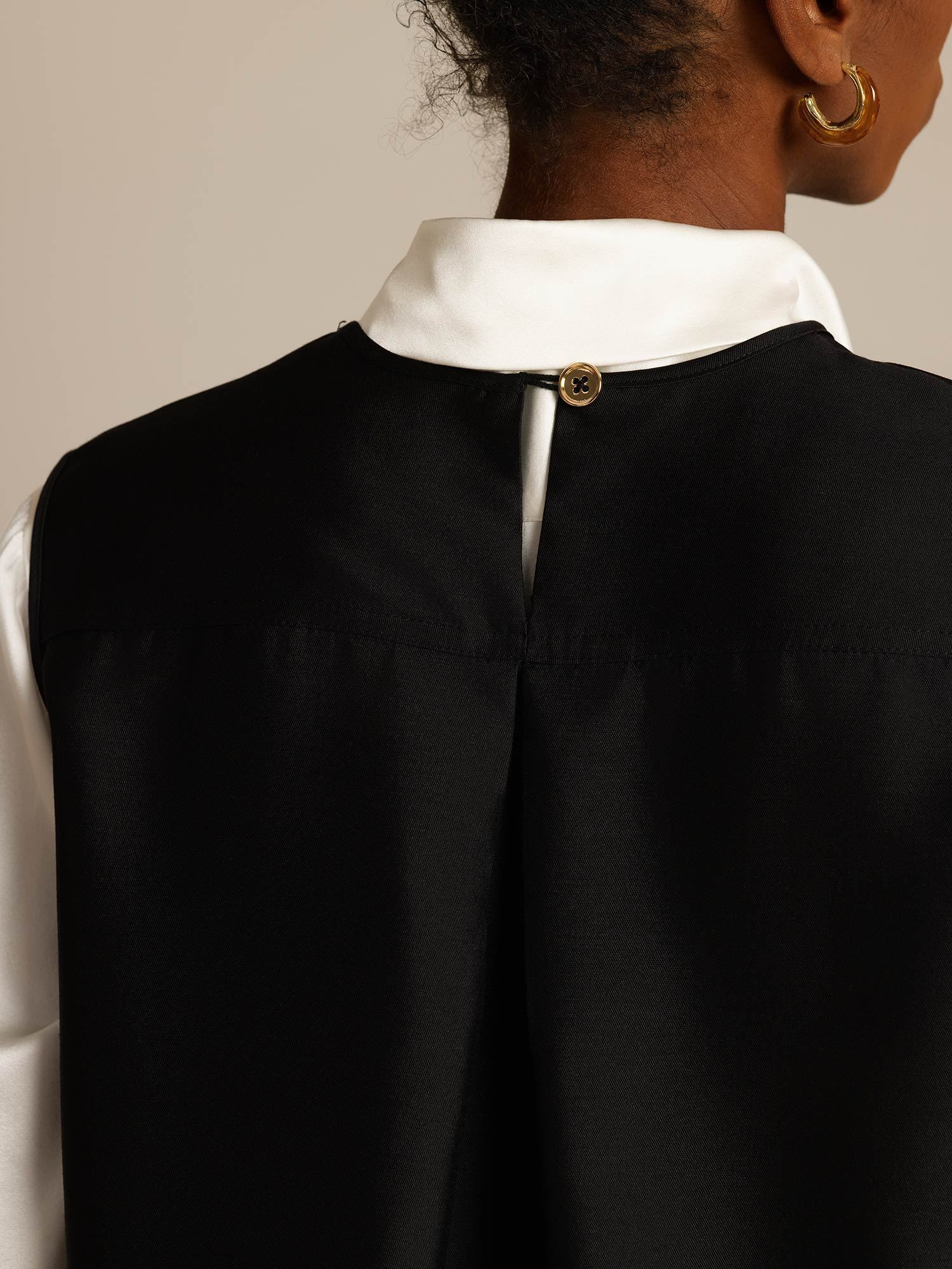 [Black] SilkSilky  32Momme Silk Womens Vest 005,