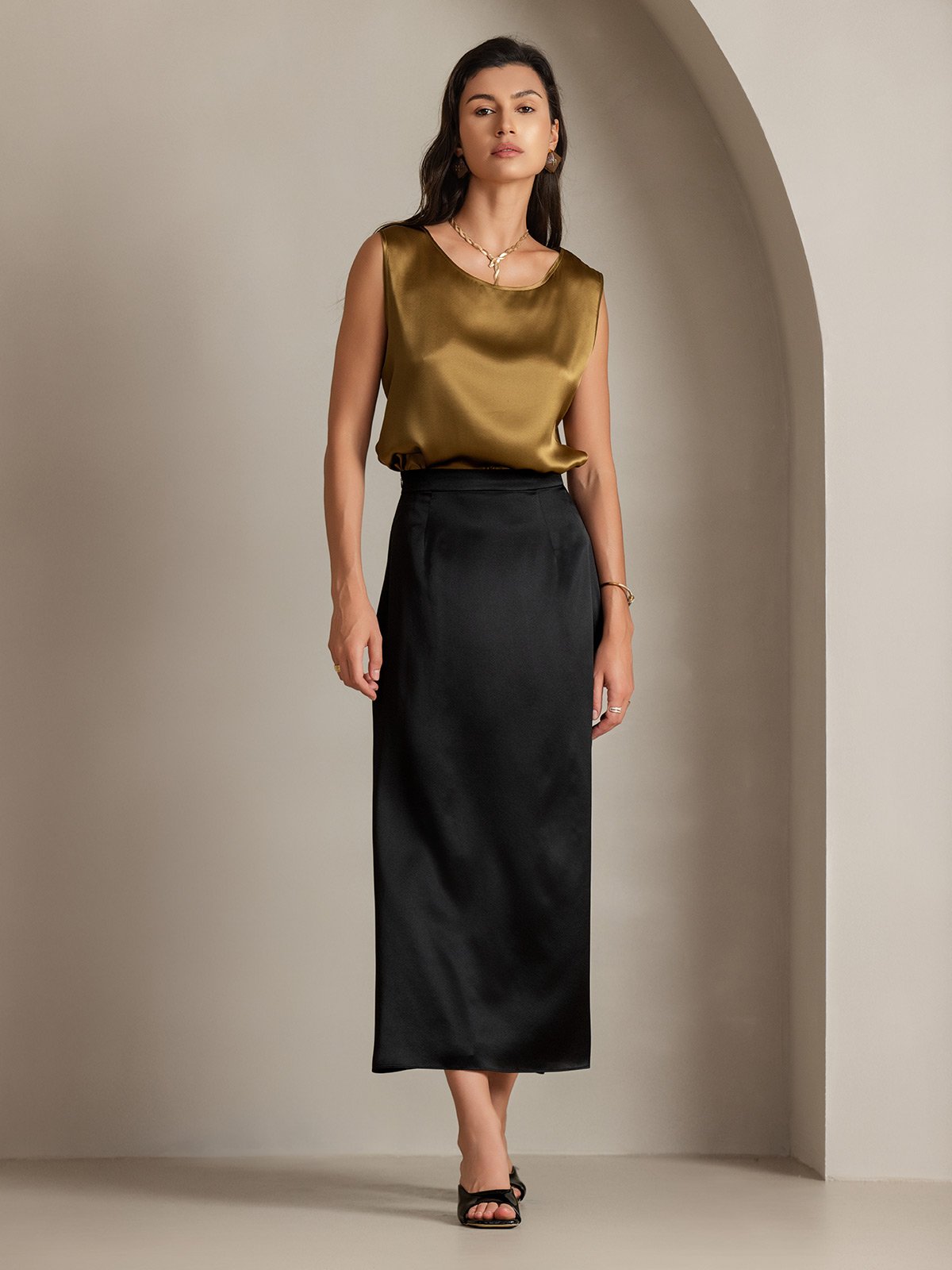 [Brown] SilkSilky  19Momme Silk Round Neck Camisole Top 007