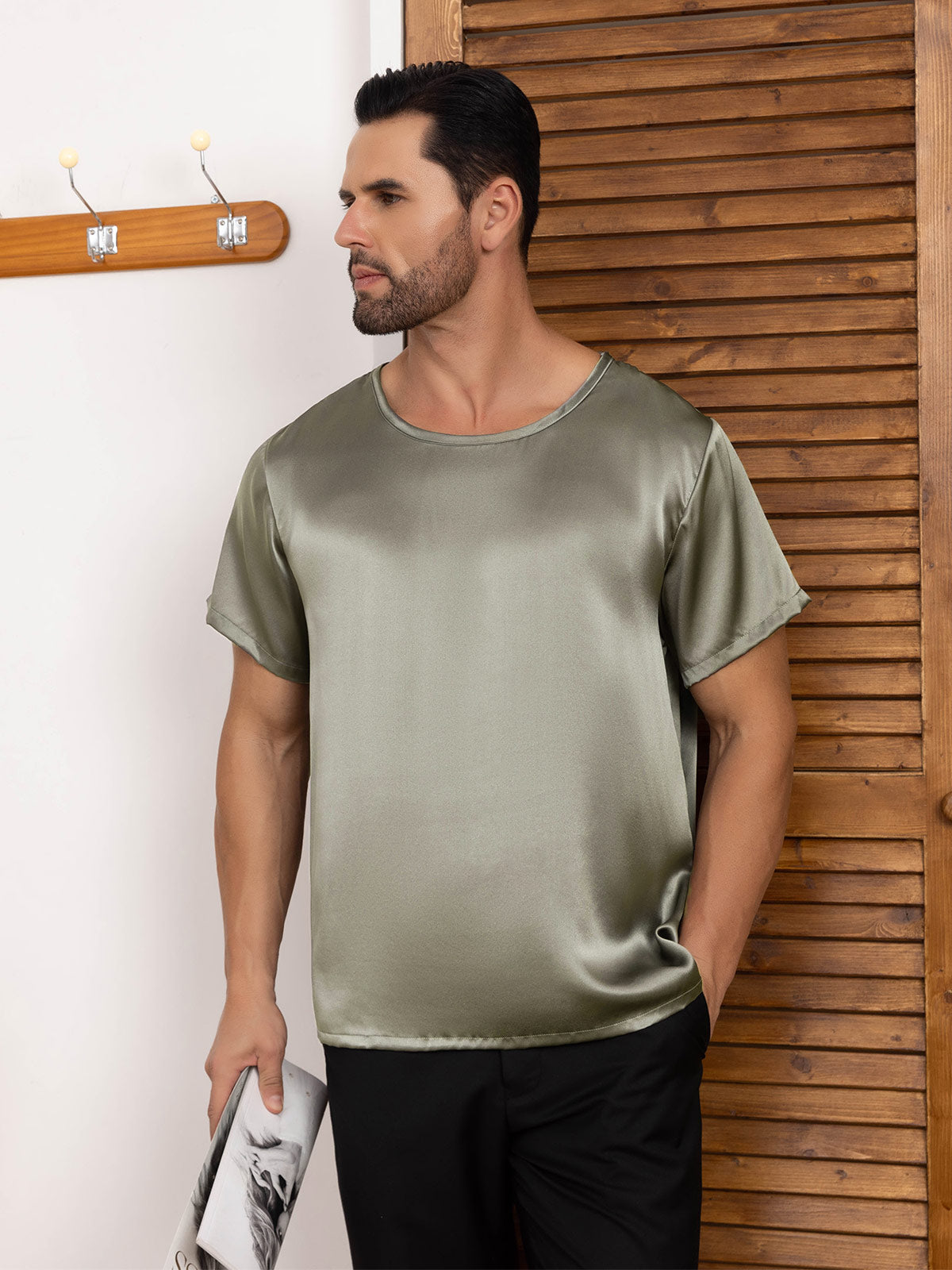 SilkSilky US Pure Silk Short Sleeve Round Neck Men's T Shirt GrayishGreen 001