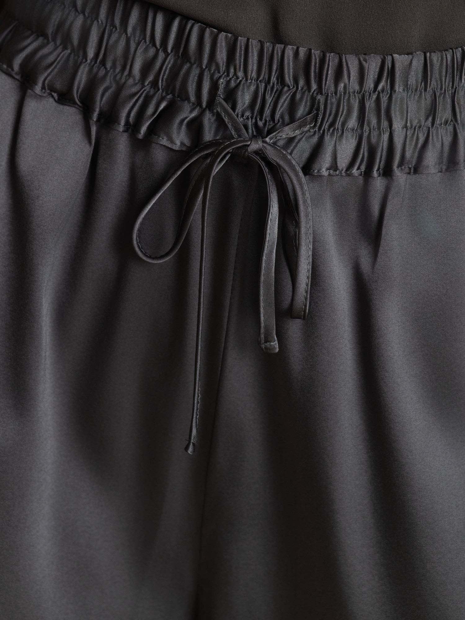 [DarkGray] SilkSilky 19Momme Silk Womens Shorts 006