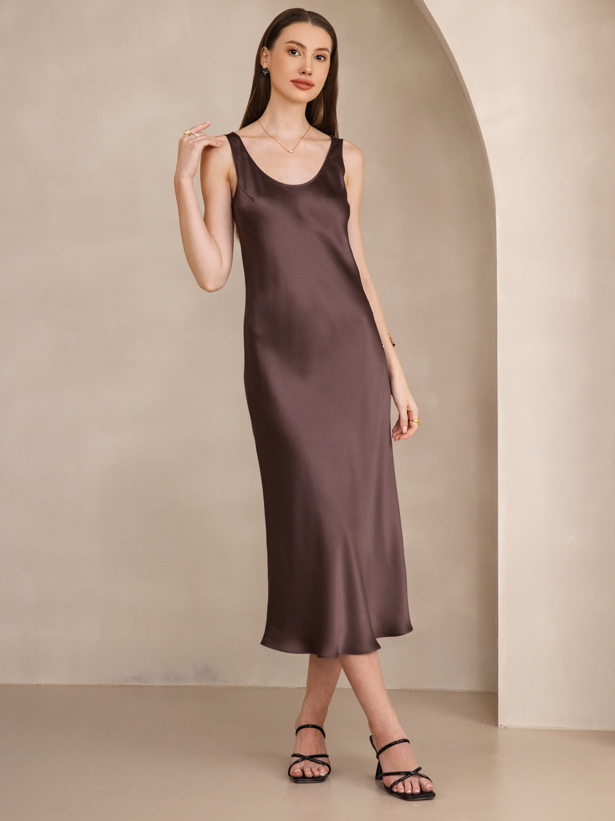 [Coffee] SilkSilky  Pure Silk Boat Neck Dress 005