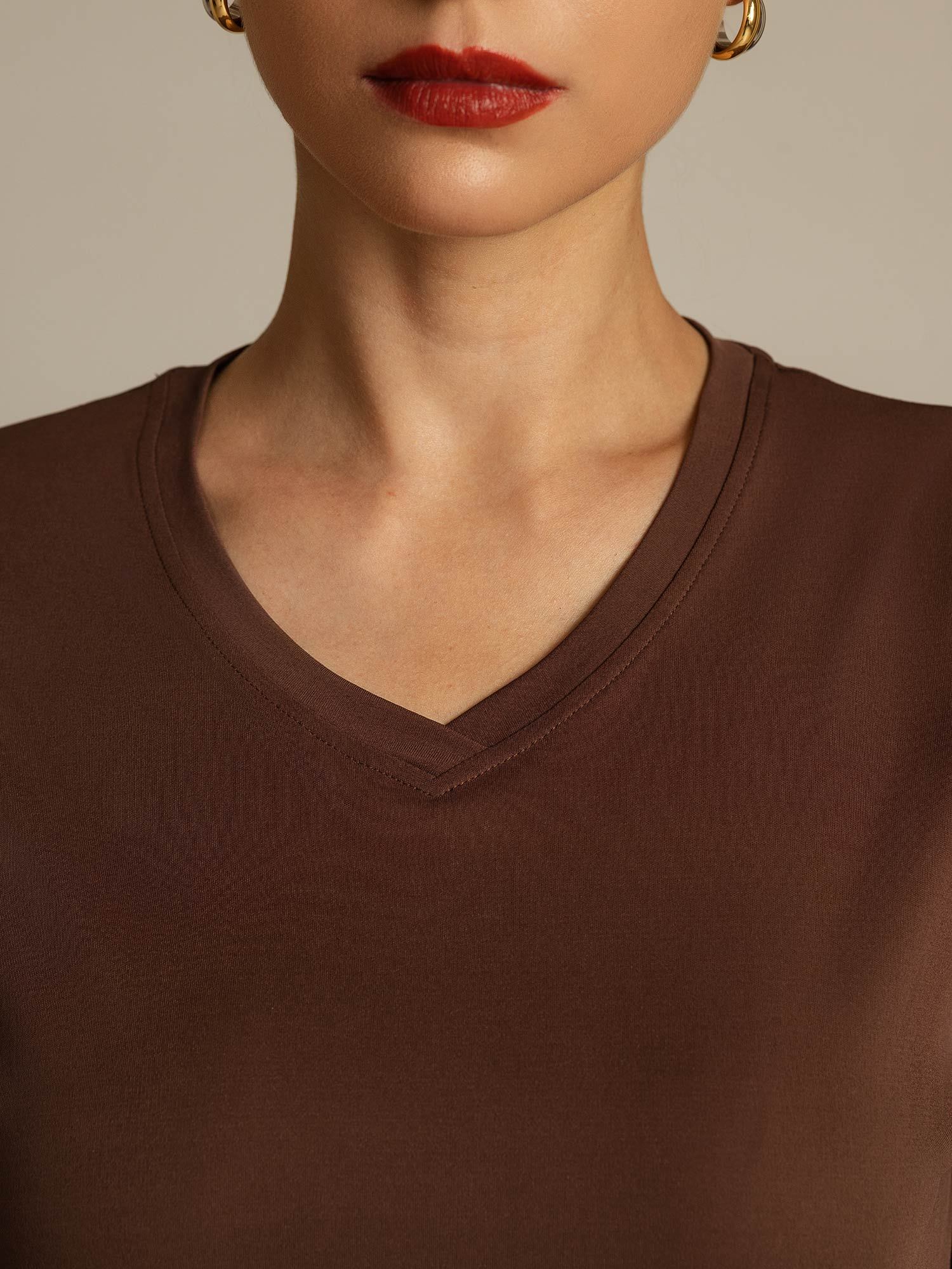 [Coffee] SilkSilky Pure Silk V Neck Women's T-Shirt 004