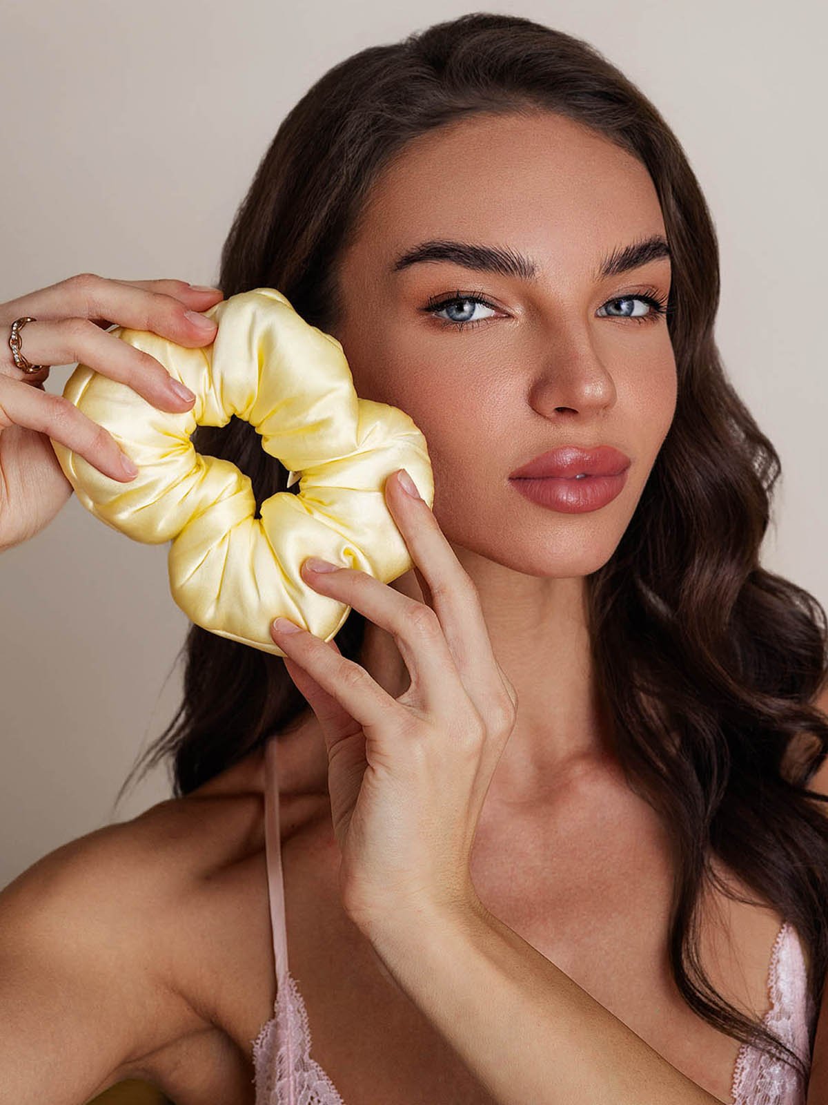 [Yellow] SilkSilky  Pure Silk Scrunchie 001