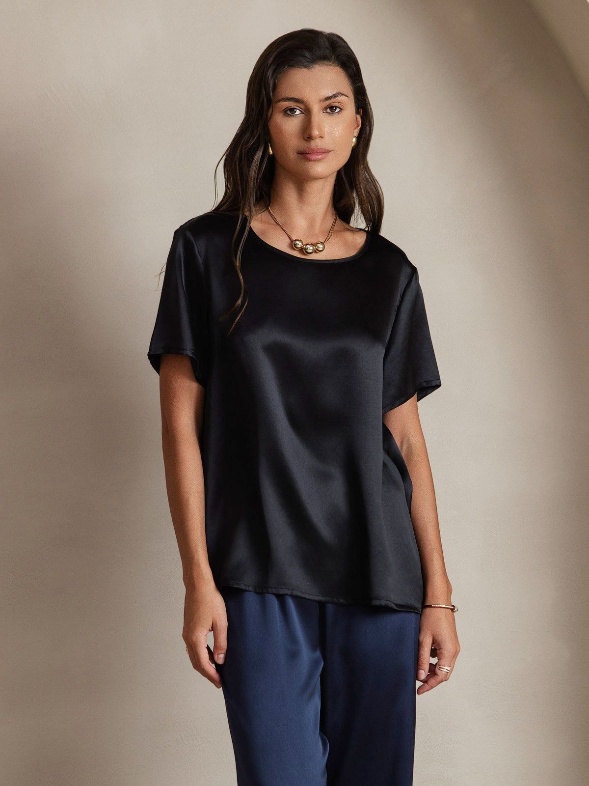 SilkSilky US Pure Silk Short Sleeve Round Neck Women's T Shirt Black 001