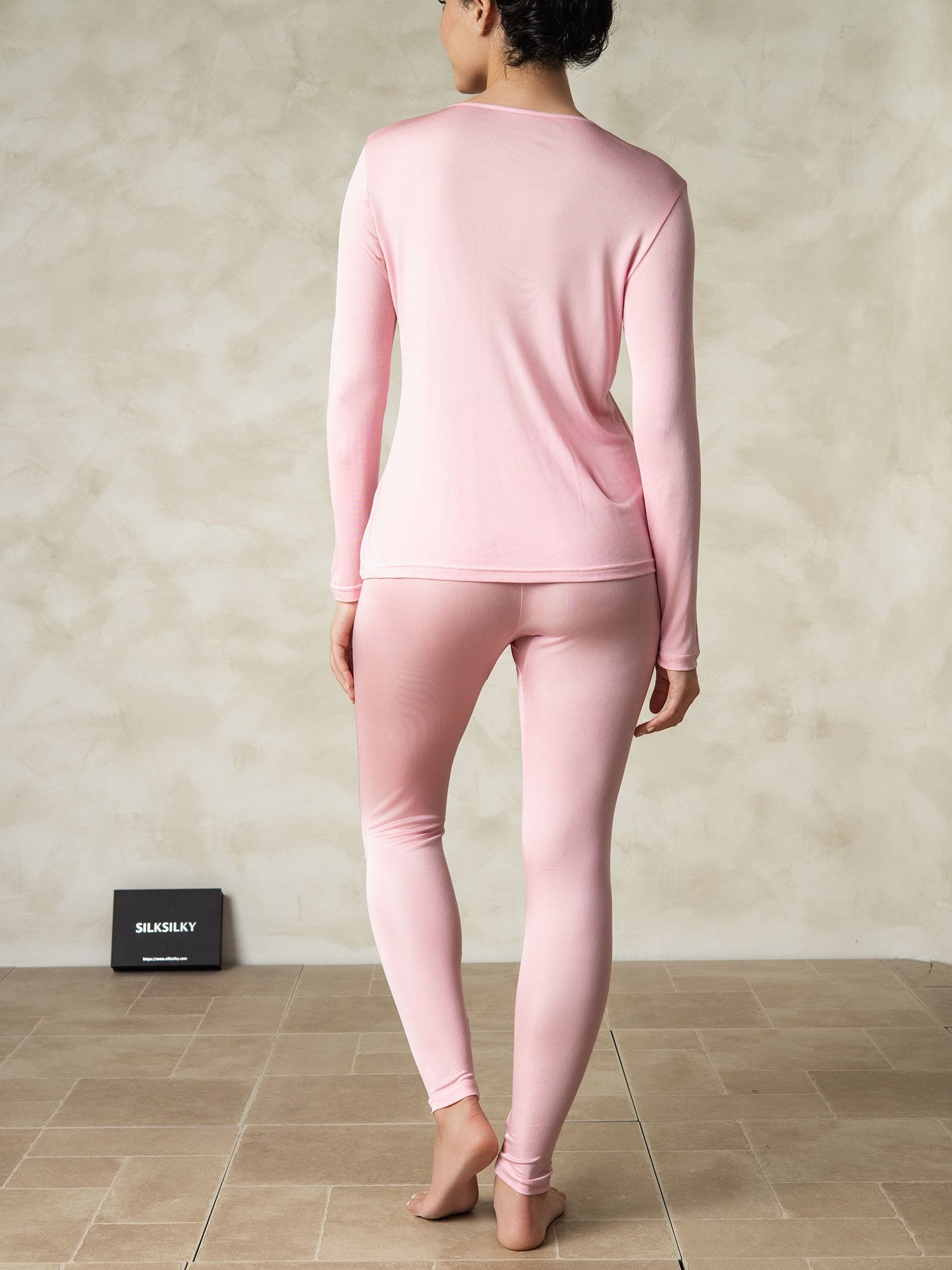 [Pink] SilkSilky Silk Round Neck Women's Pajamas 002