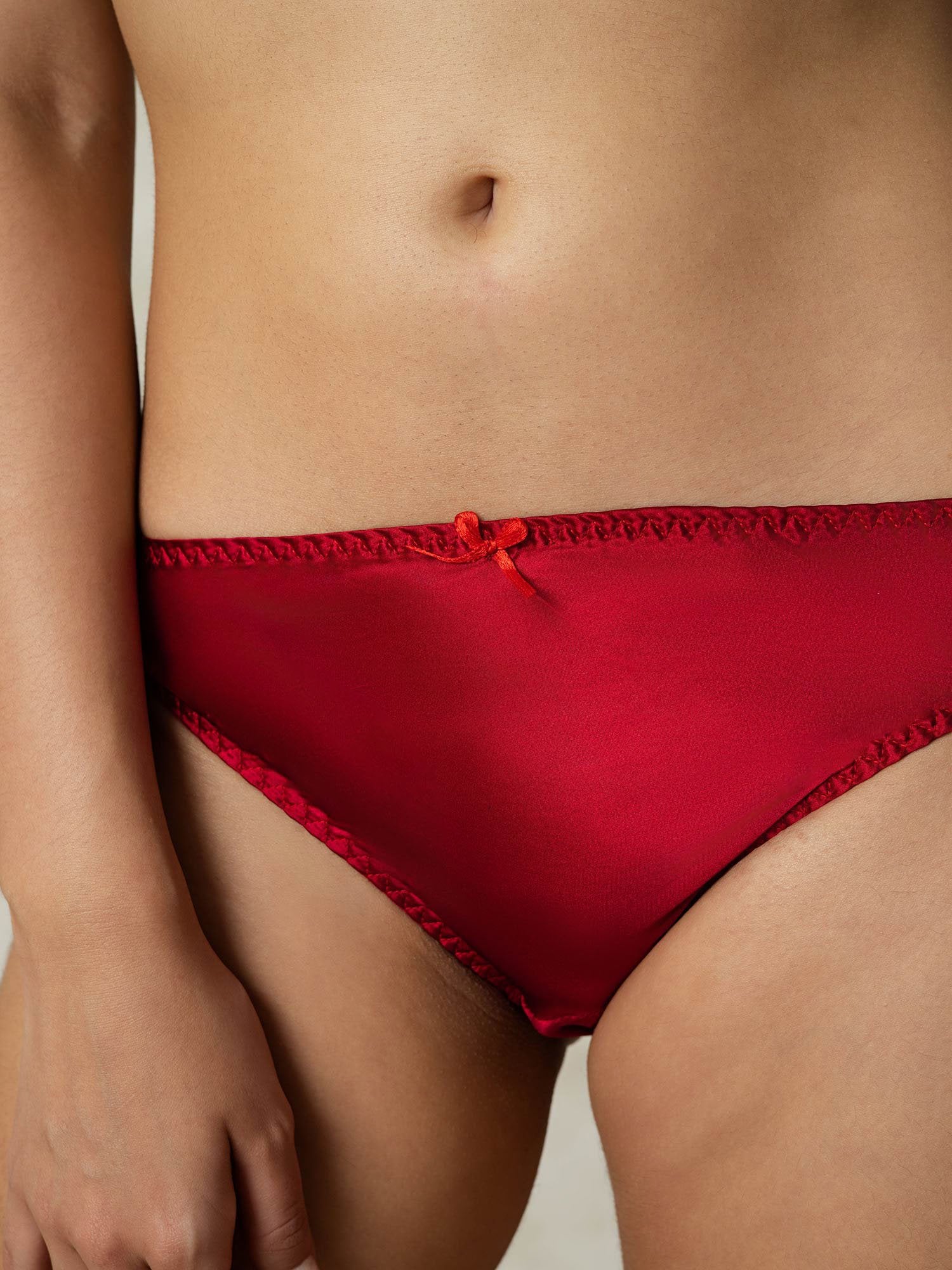 [Wine] SilkSilky Pure Silk Panty 005